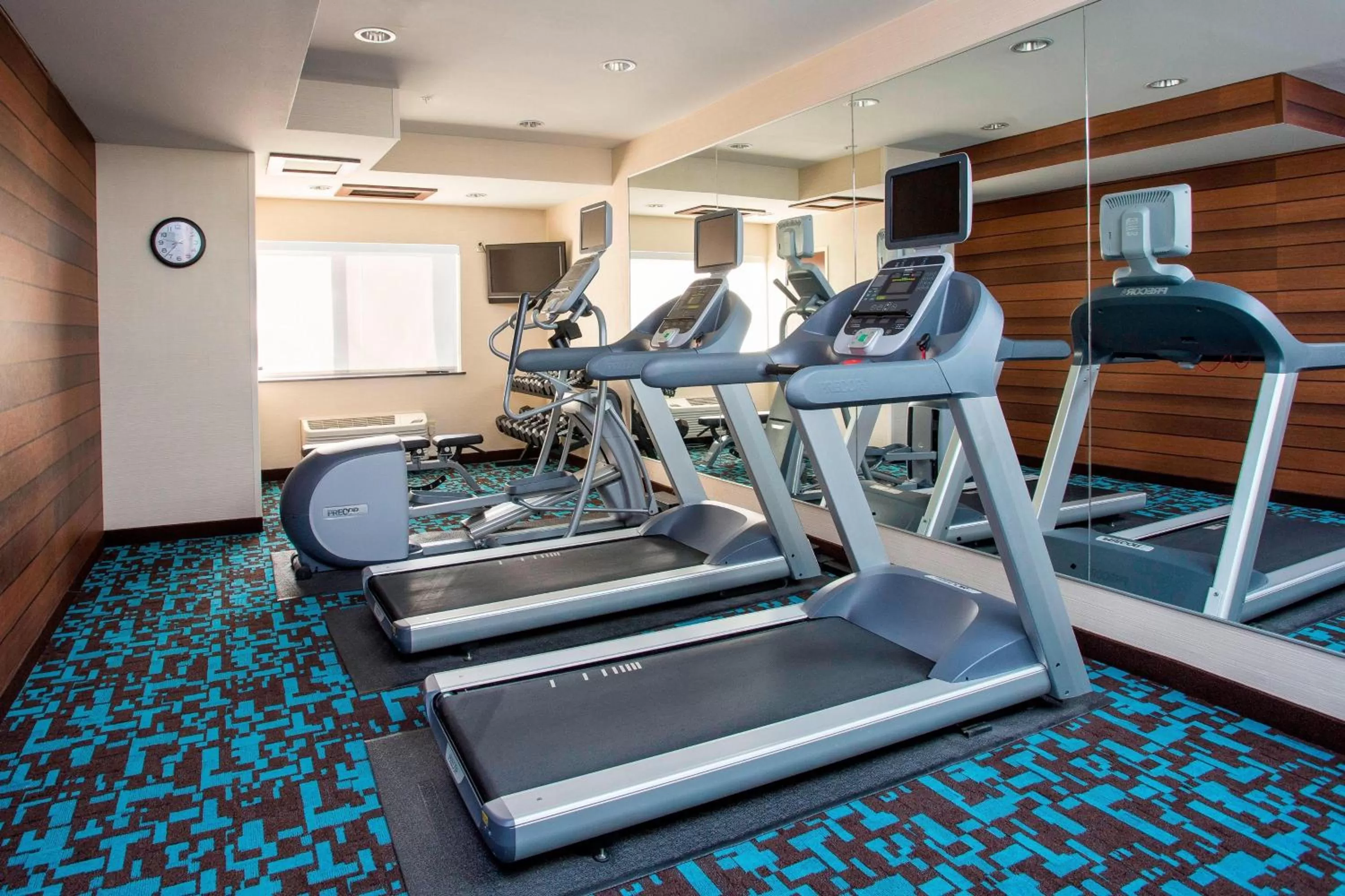 Fitness centre/facilities in Fairfield Inn & Suites Ashland