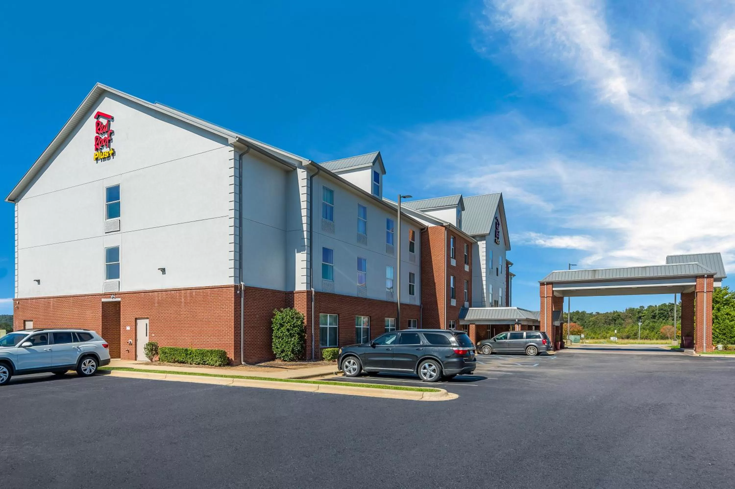 Property building in Red Roof Inn PLUS & Suites Birmingham - Bessemer