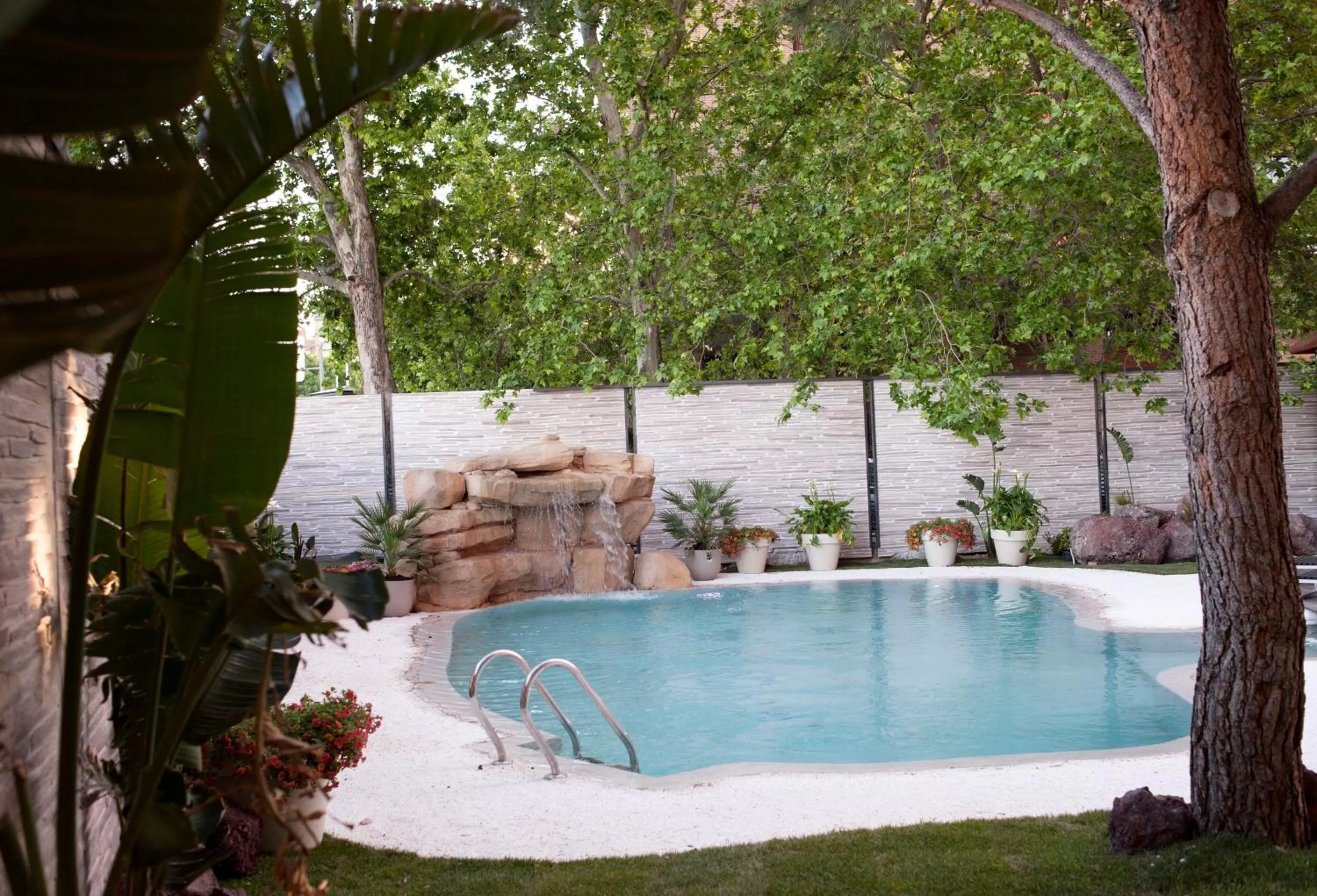 Swimming pool in Hotel Puerta America