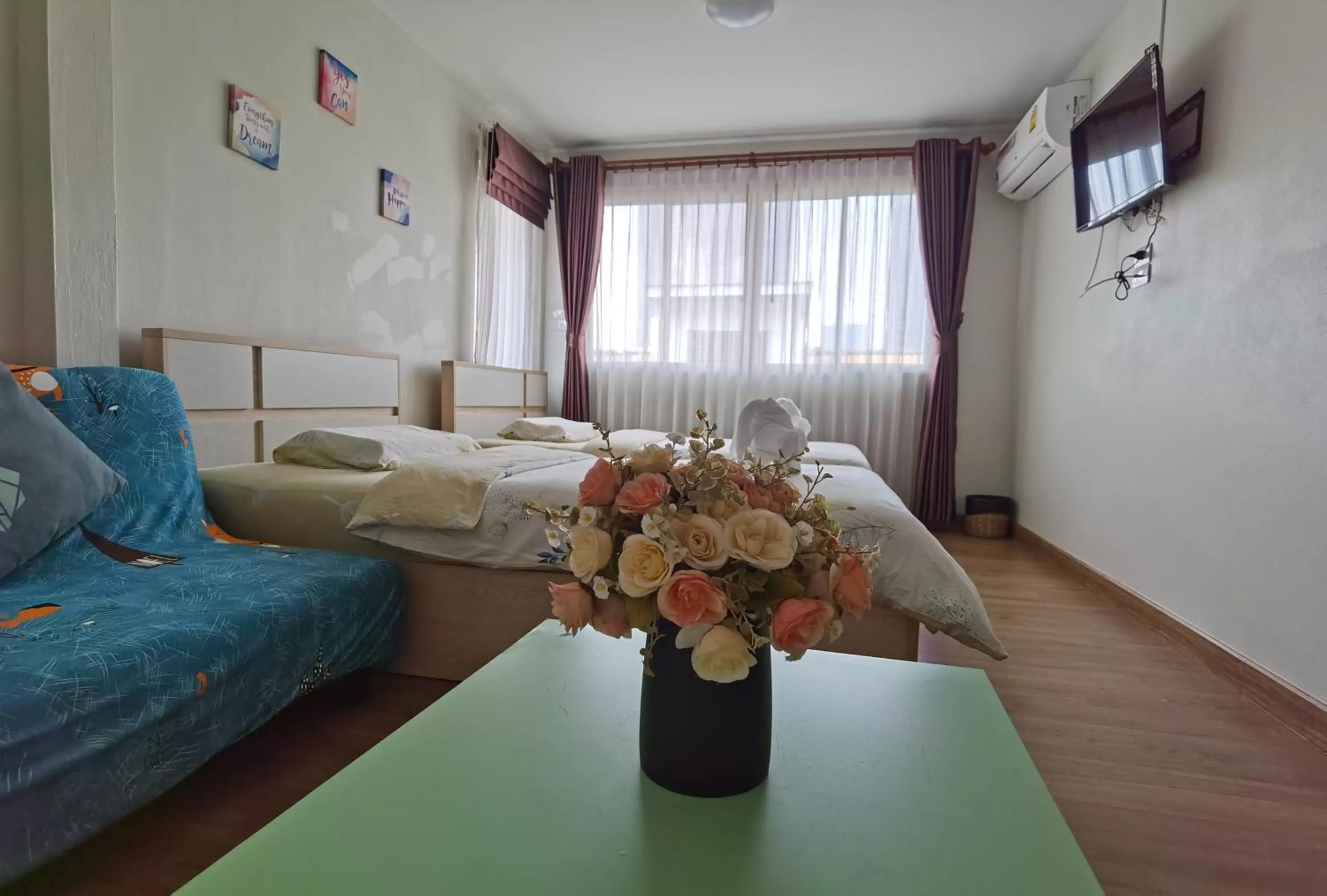 Photo of the whole room, Bed in TD Bangkok