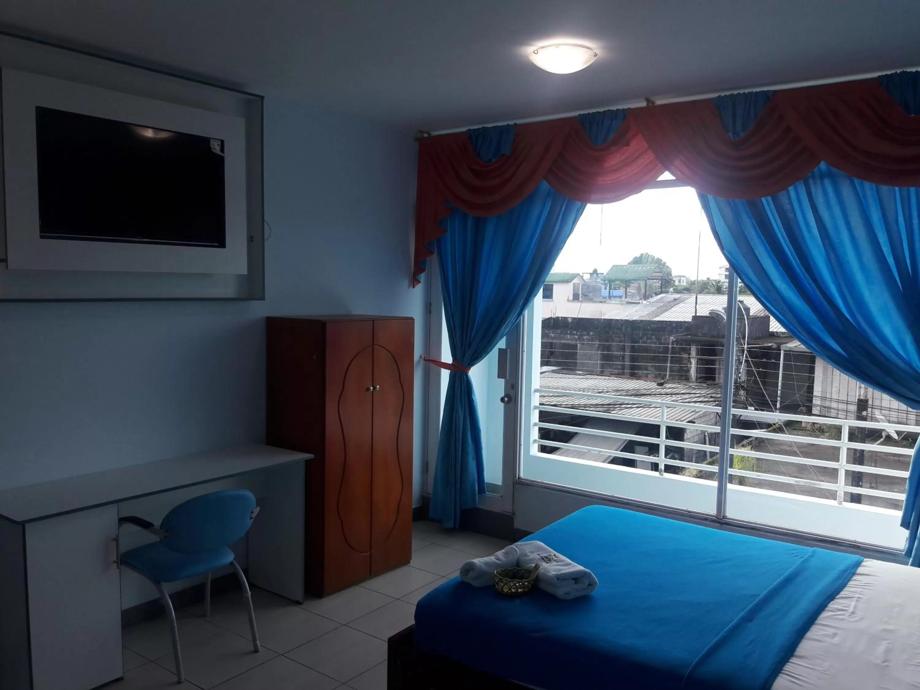 Photo of the whole room, TV/Entertainment Center in Hotel Marques Amazonico