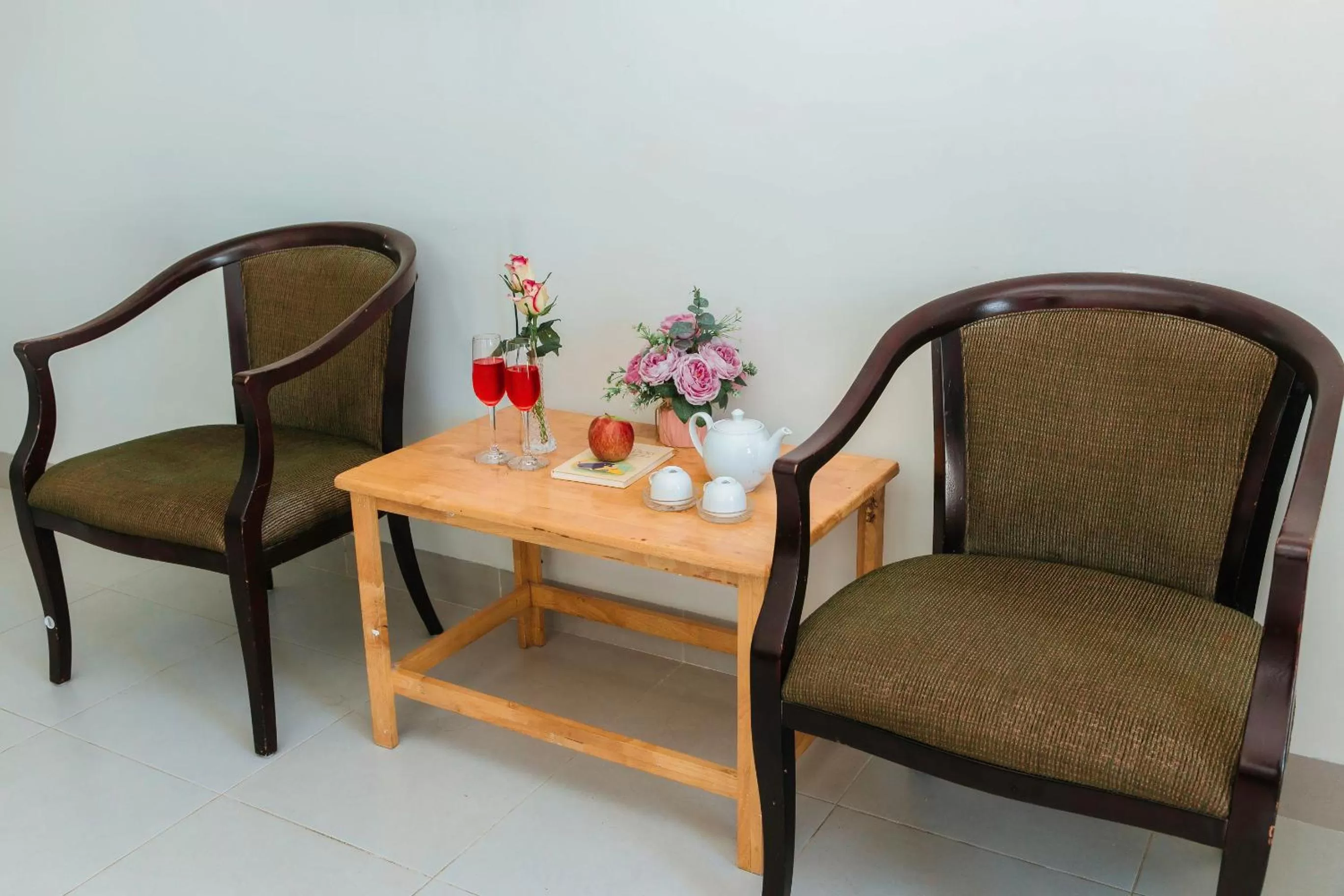 Seating area in Phuoc Hai Hotel by The Moment