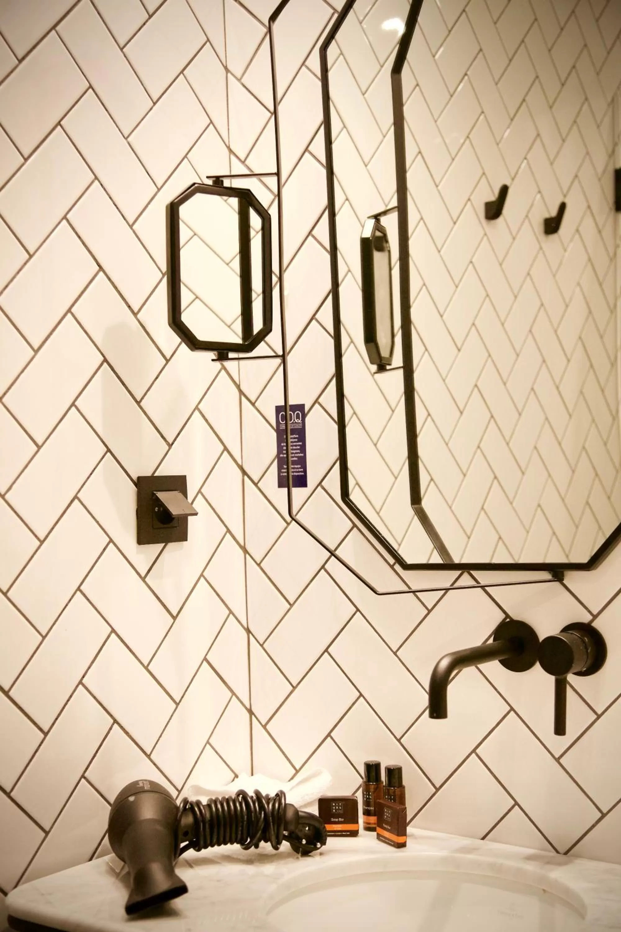 Toilet in COQ Hotel Paris