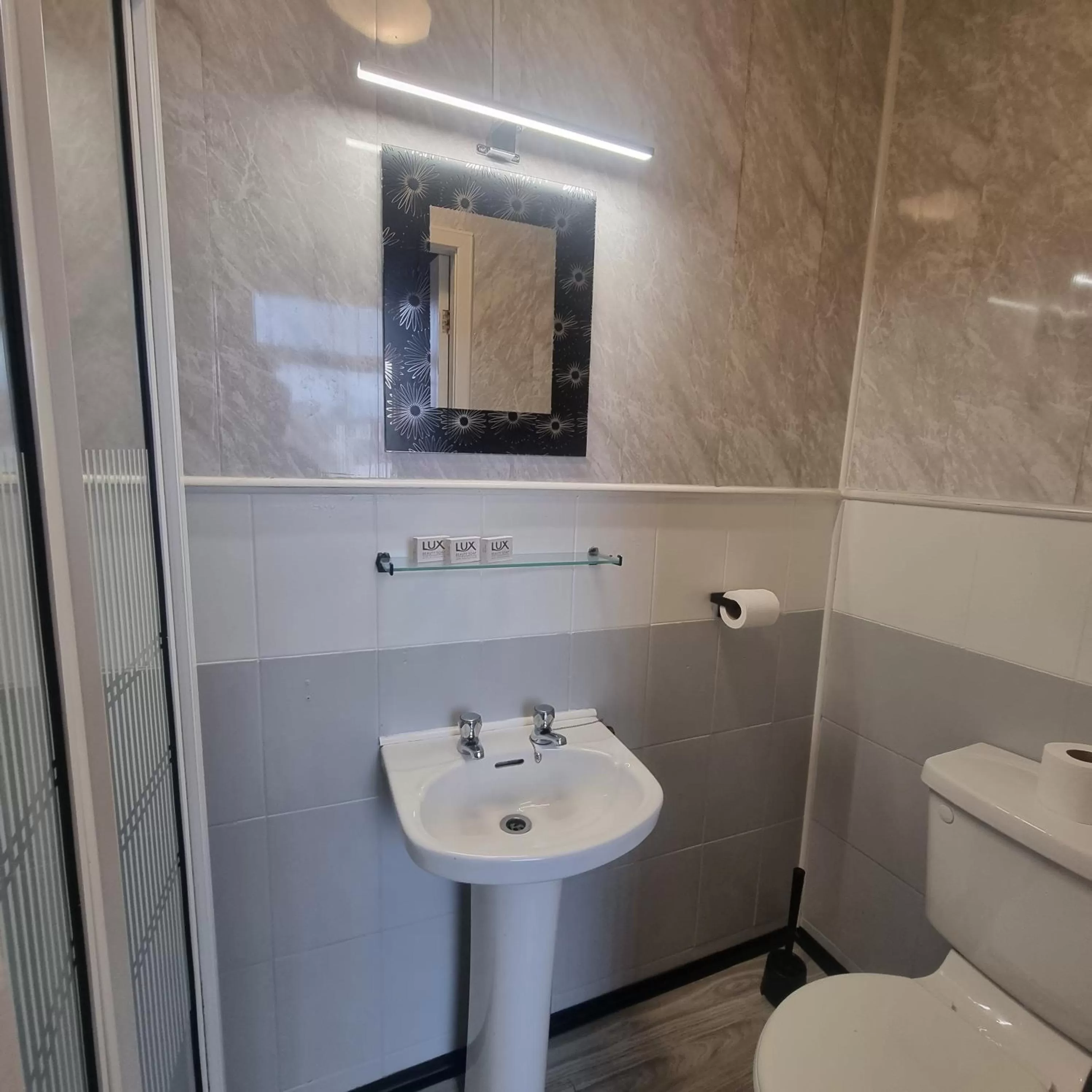 Palm Beach Hotel by the Sea