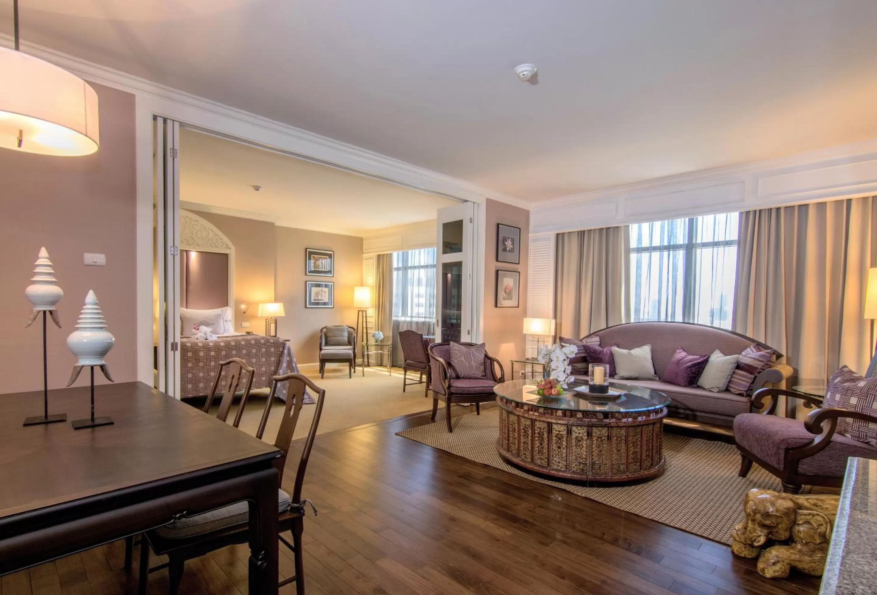 Honeymoon Suite in The Sukosol Hotel