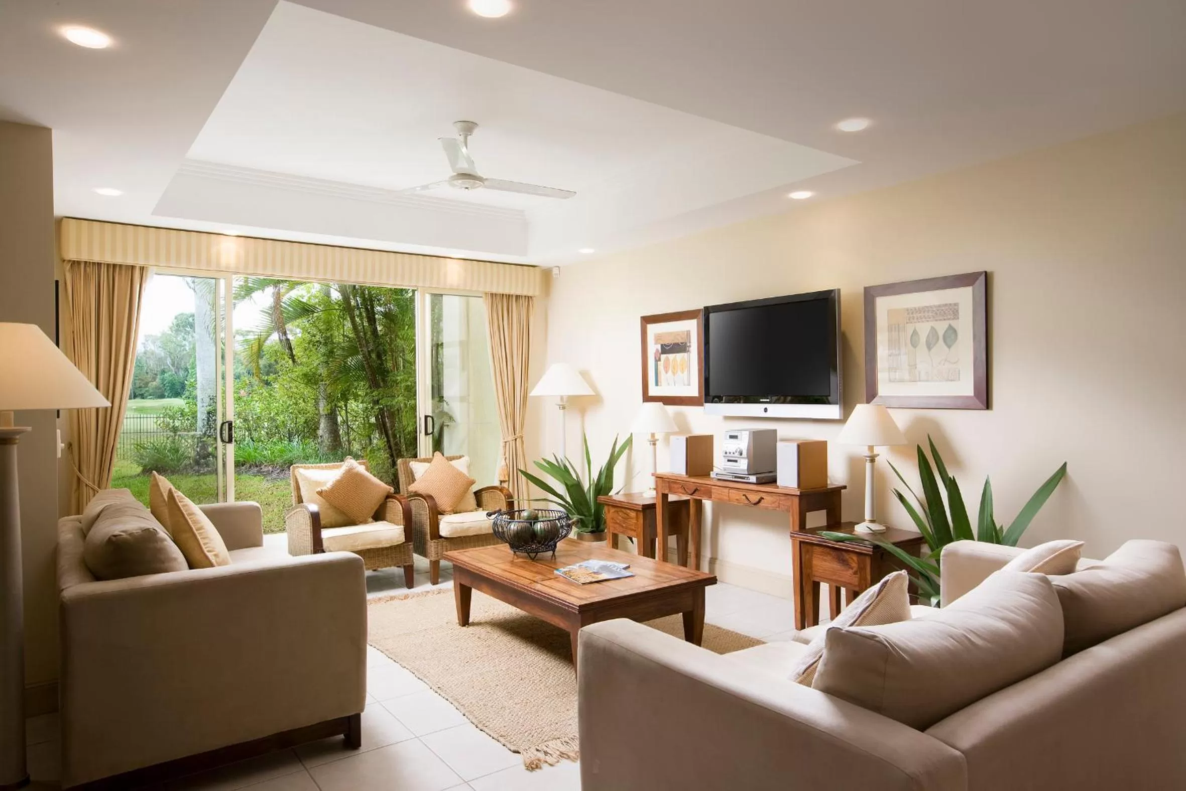Living room in Paradise Links Resort Port Douglas