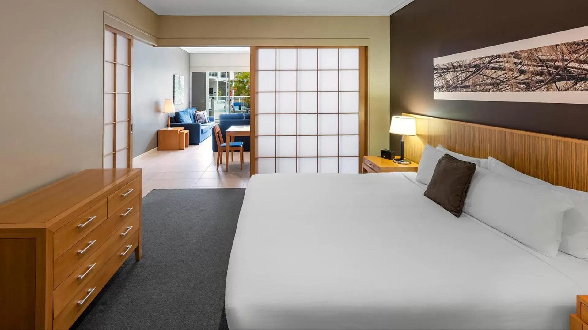 Three-Bedroom Apartment with Pool View in Oaks Hervey Bay Resort and Spa Three-Bedroom Apartment with Pool View in Oaks Hervey Bay Resort and Spa