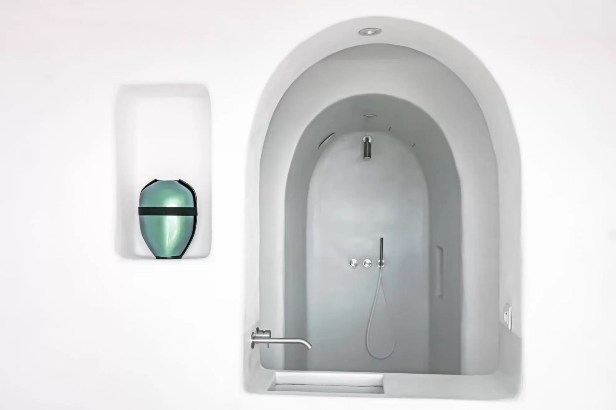 Bathroom in Hôtel La Reine Jane