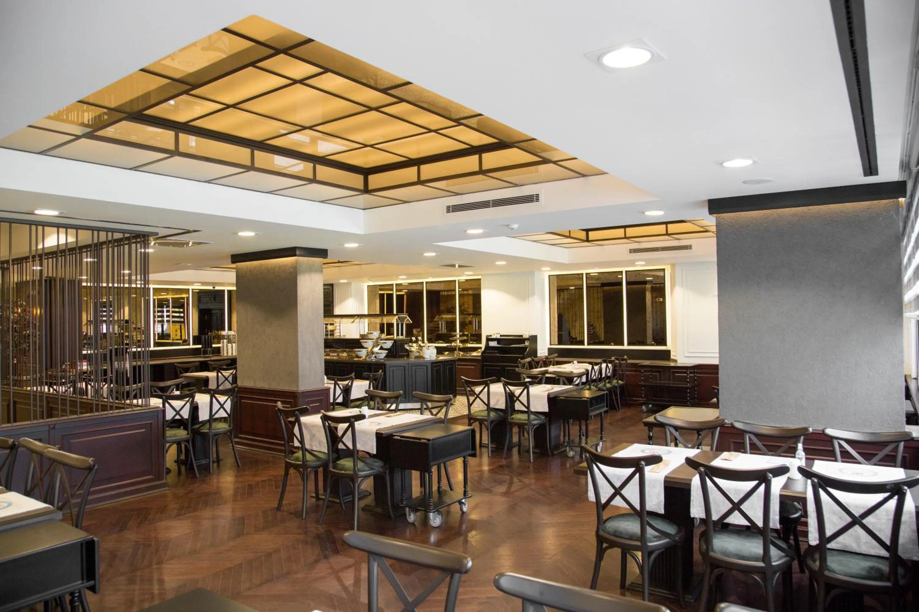 Restaurant/places to eat in Dila Hotel