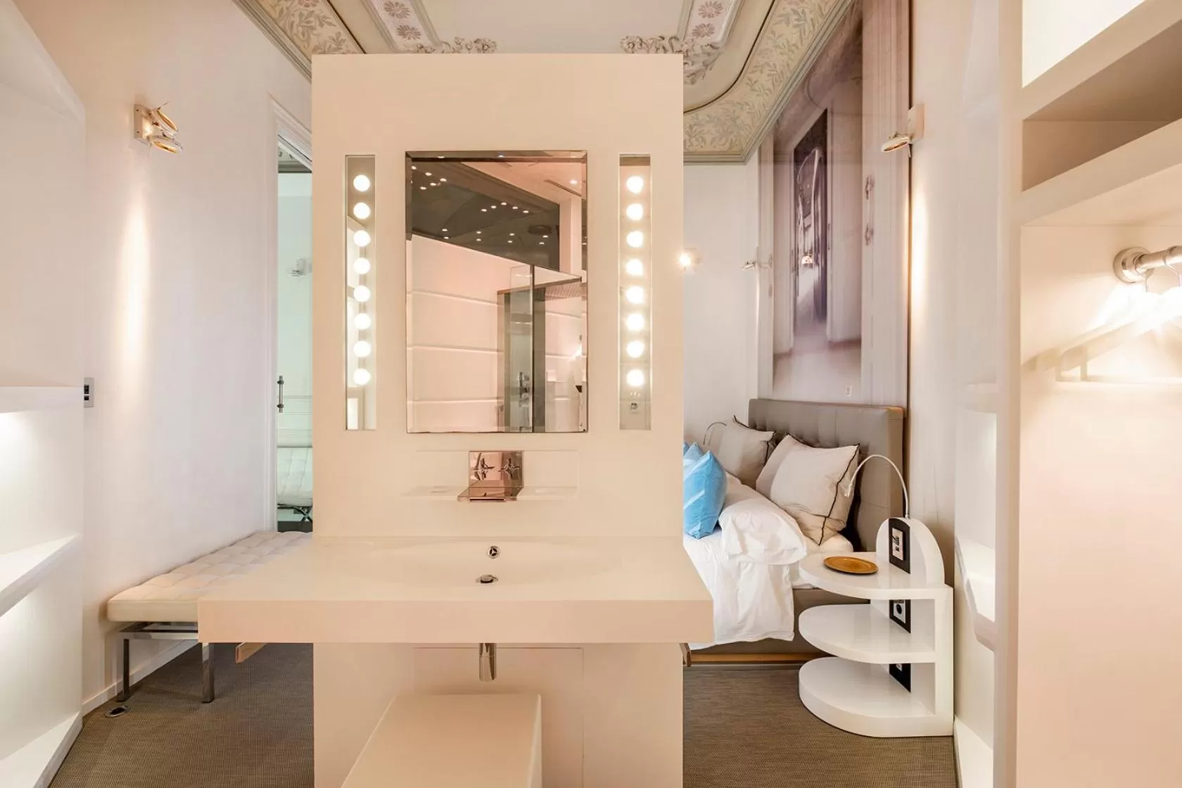 El Palauet Modernist Suites Barcelona