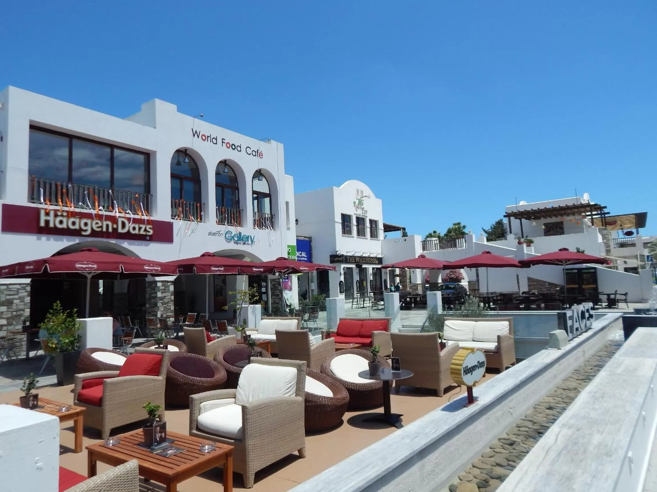 Restaurant/places to eat in Aliathon Aegean