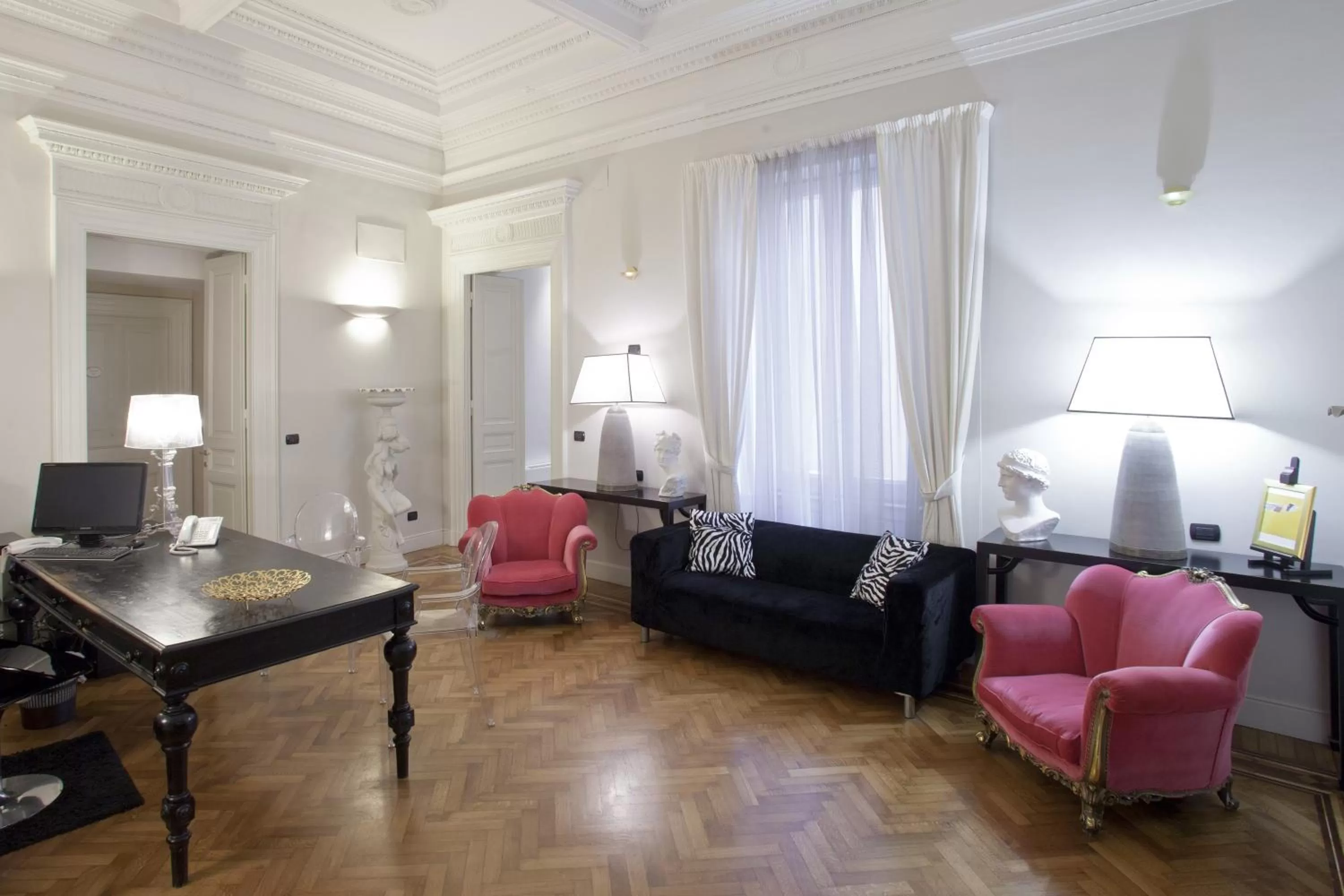 Communal lounge/ TV room in Palazzo Lombardo