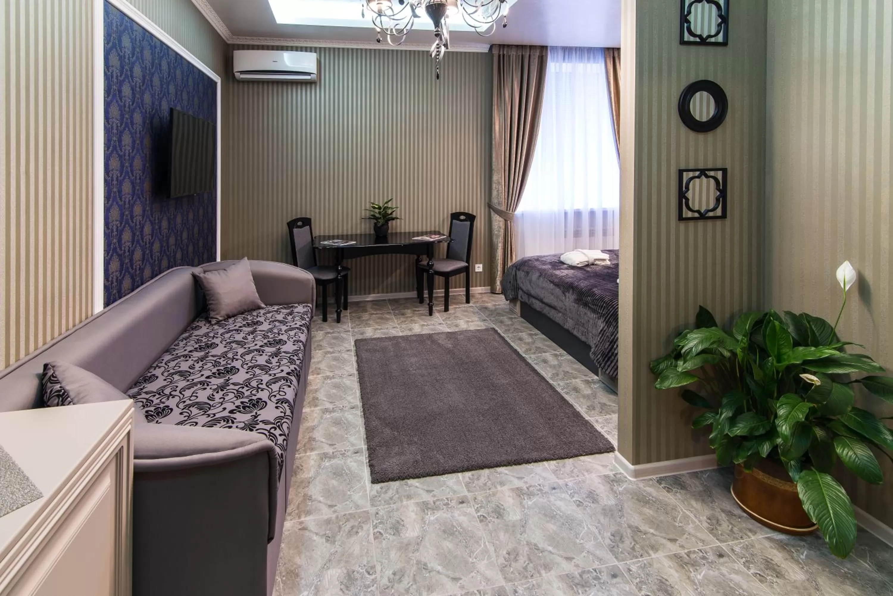 Living room in L.O.Y Family Hotel