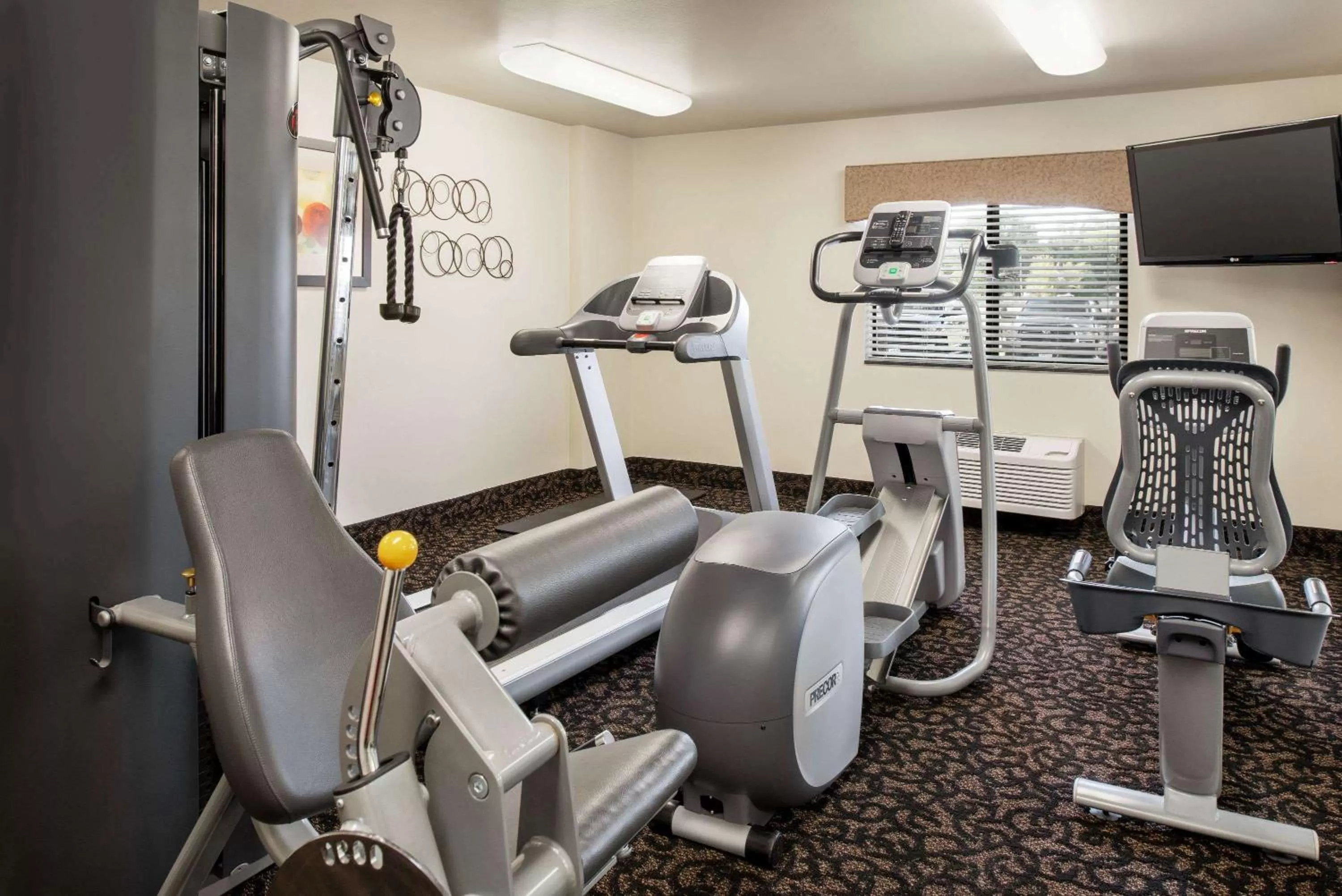 Fitness centre/facilities in Baymont by Wyndham Glenwood