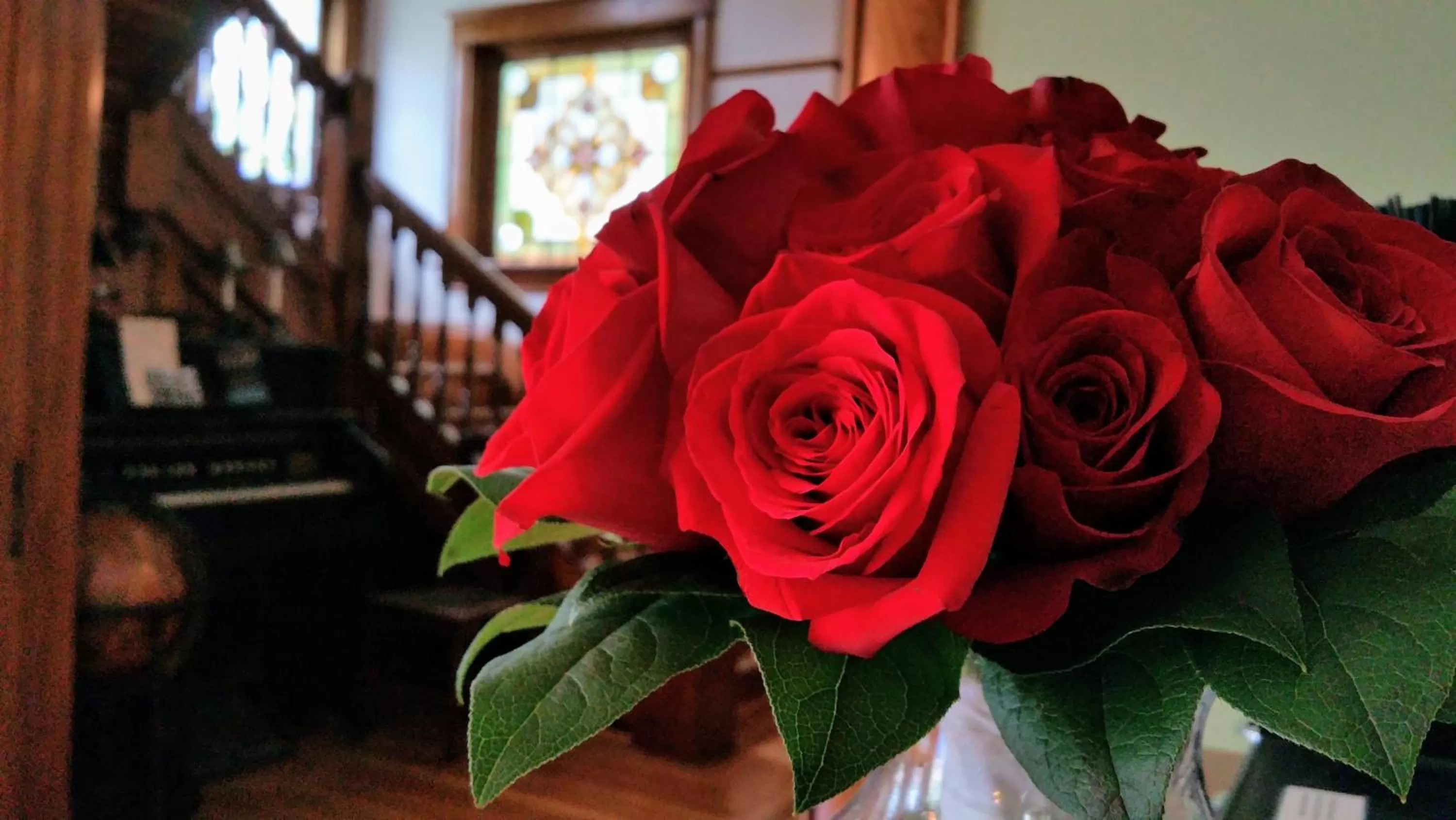Decorative detail in 1899 Inn
