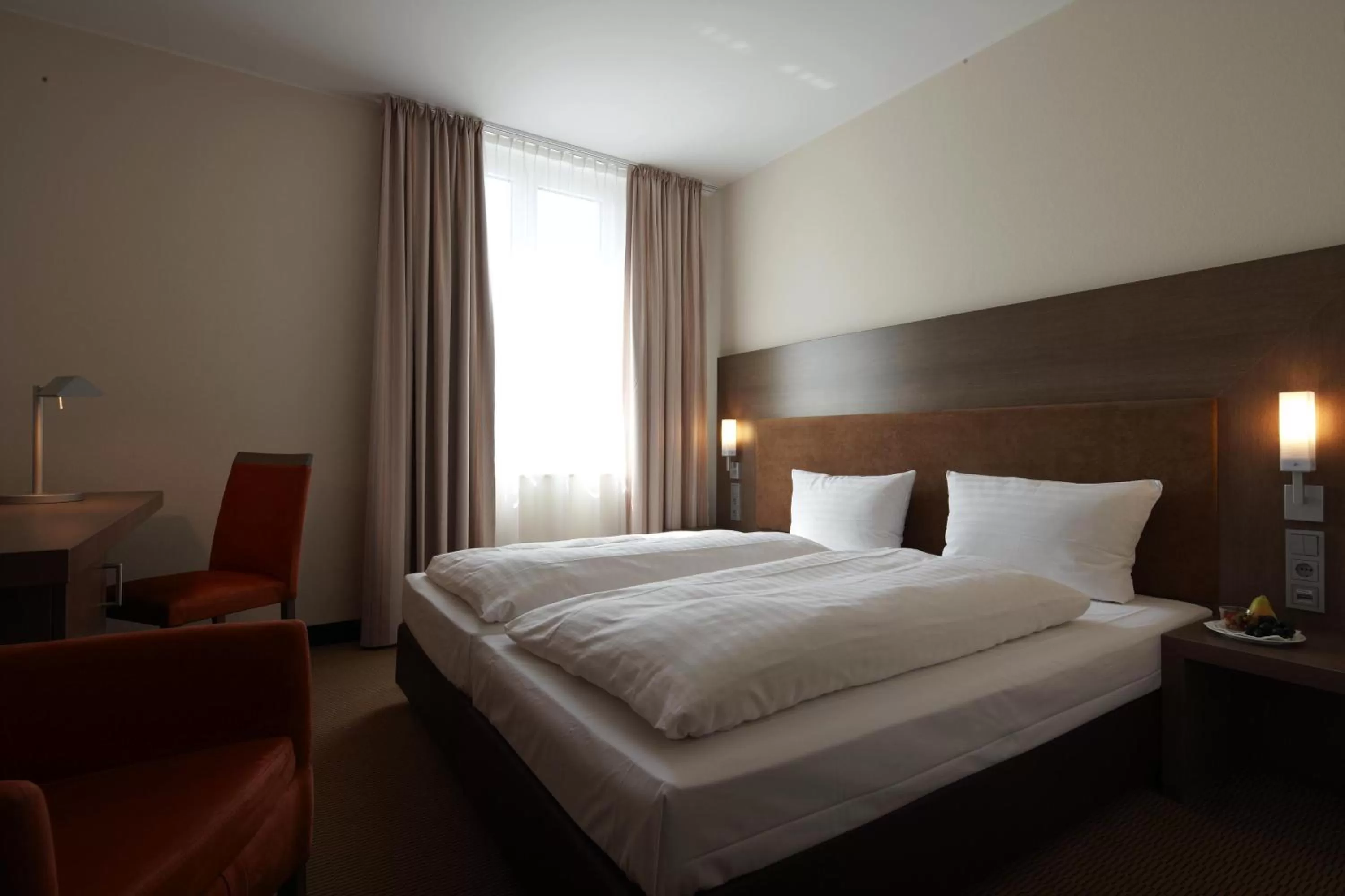 Photo of the whole room, Room Photo in IntercityHotel Essen