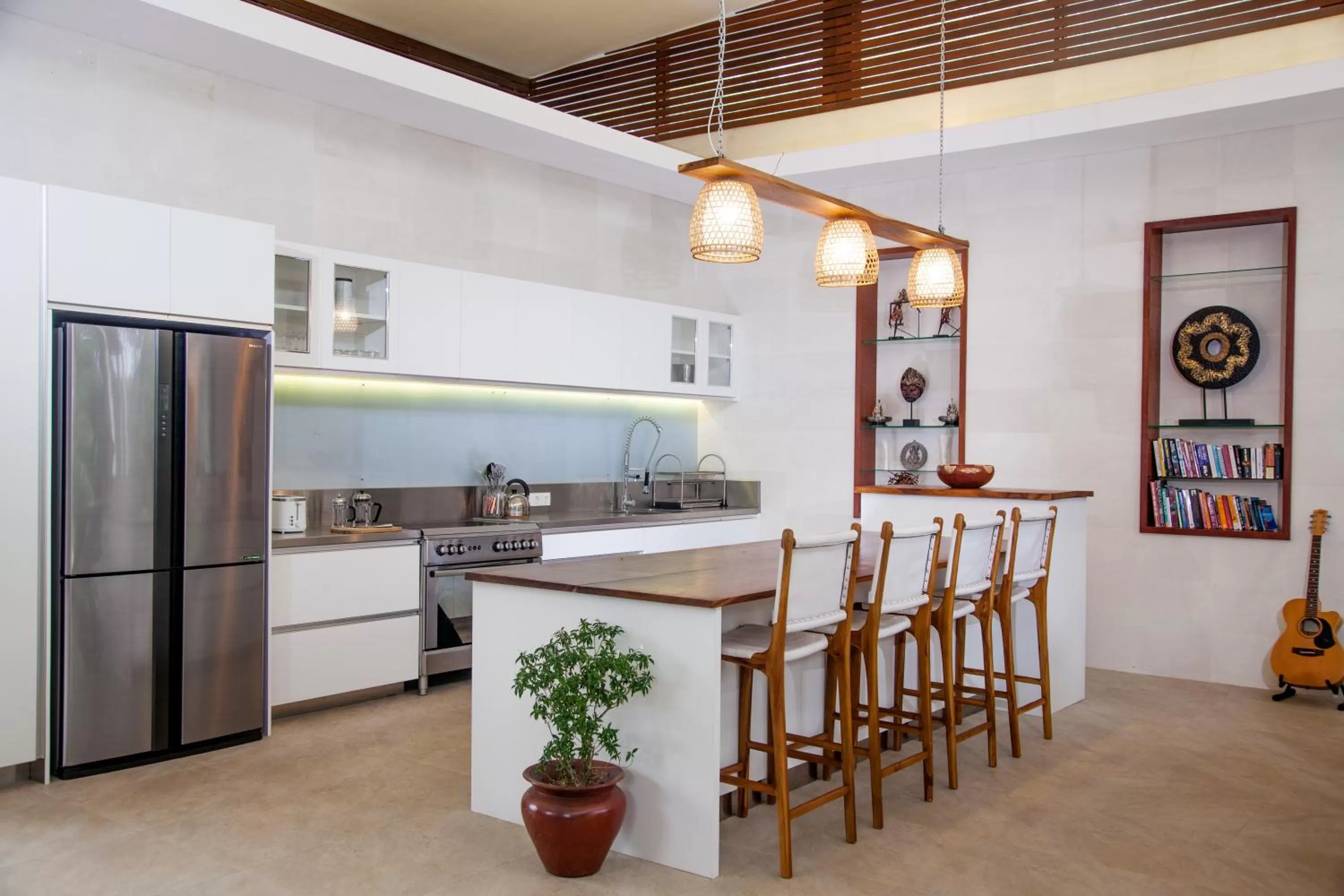 Communal lounge/ TV room in Villa Merdu Ubud