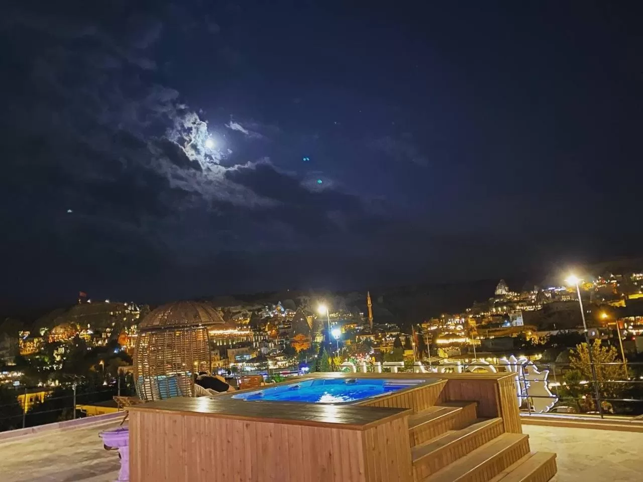 City view in Cratus Stone Palace