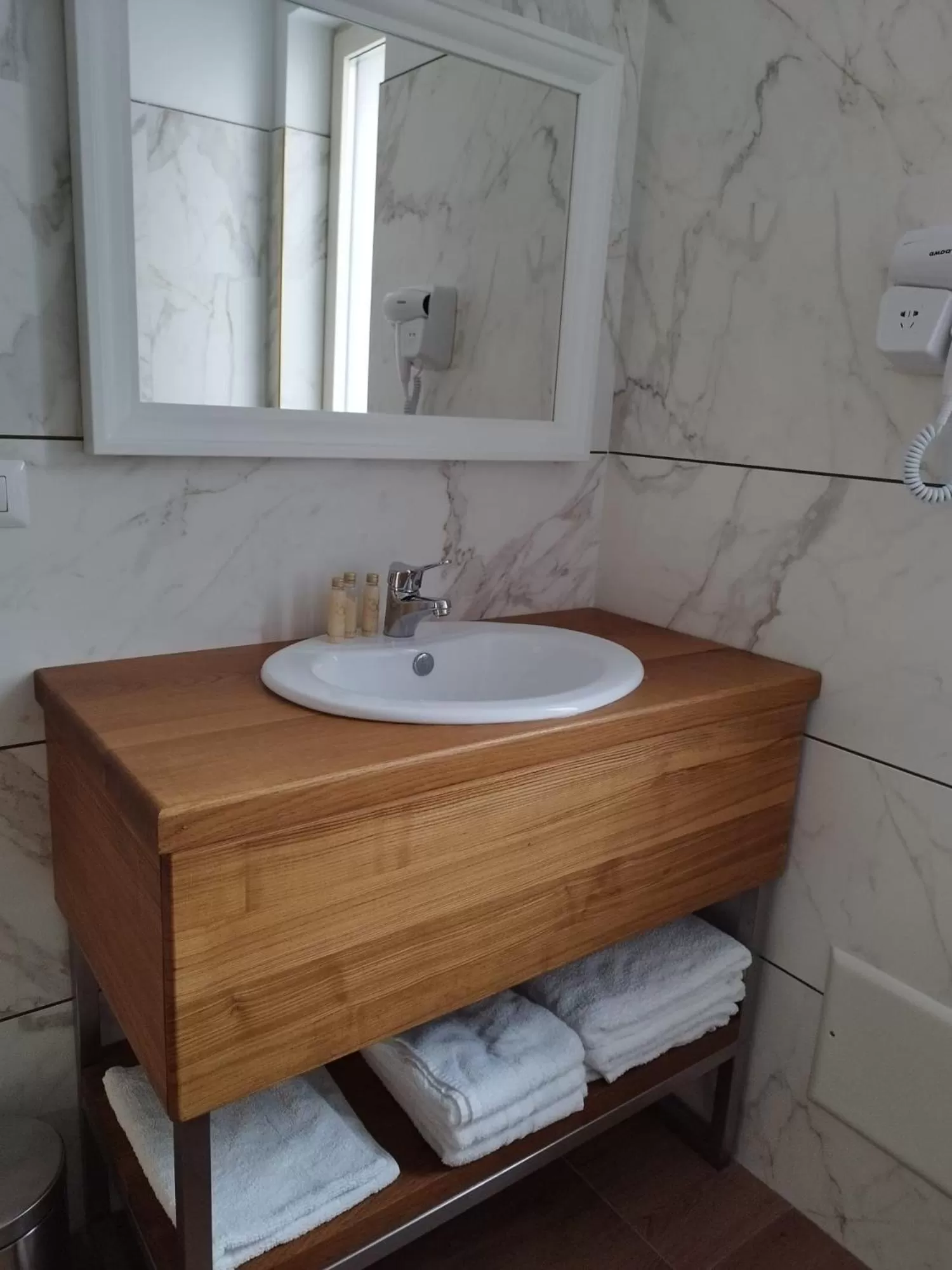 Bathroom in ROOMS alCentro