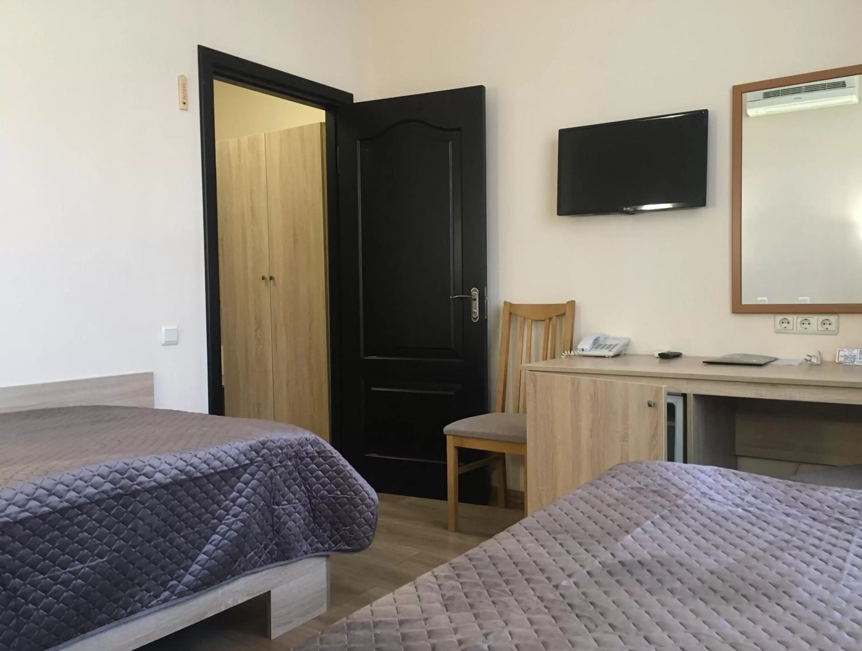 Twin Room in Oberig Hotel Twin Room in Oberig Hotel