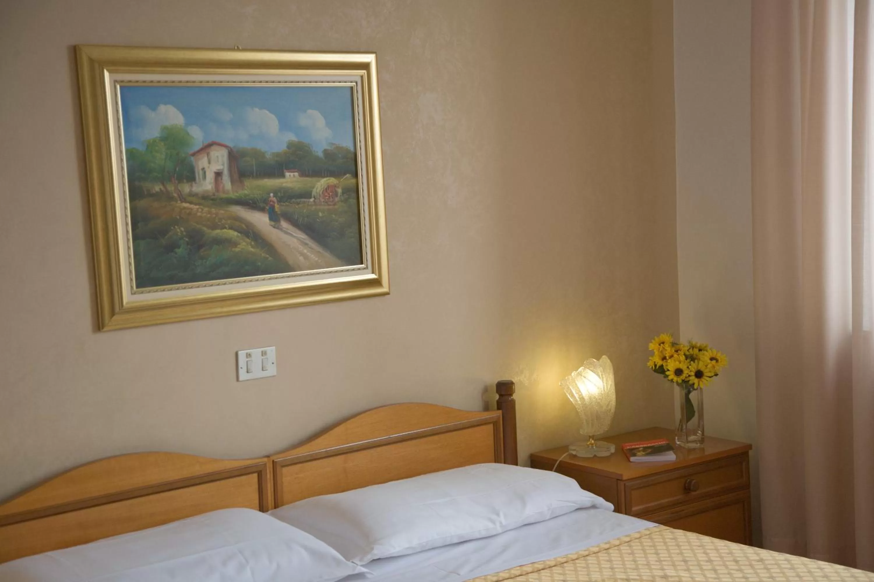 Decorative detail, Bed in San Gabriele