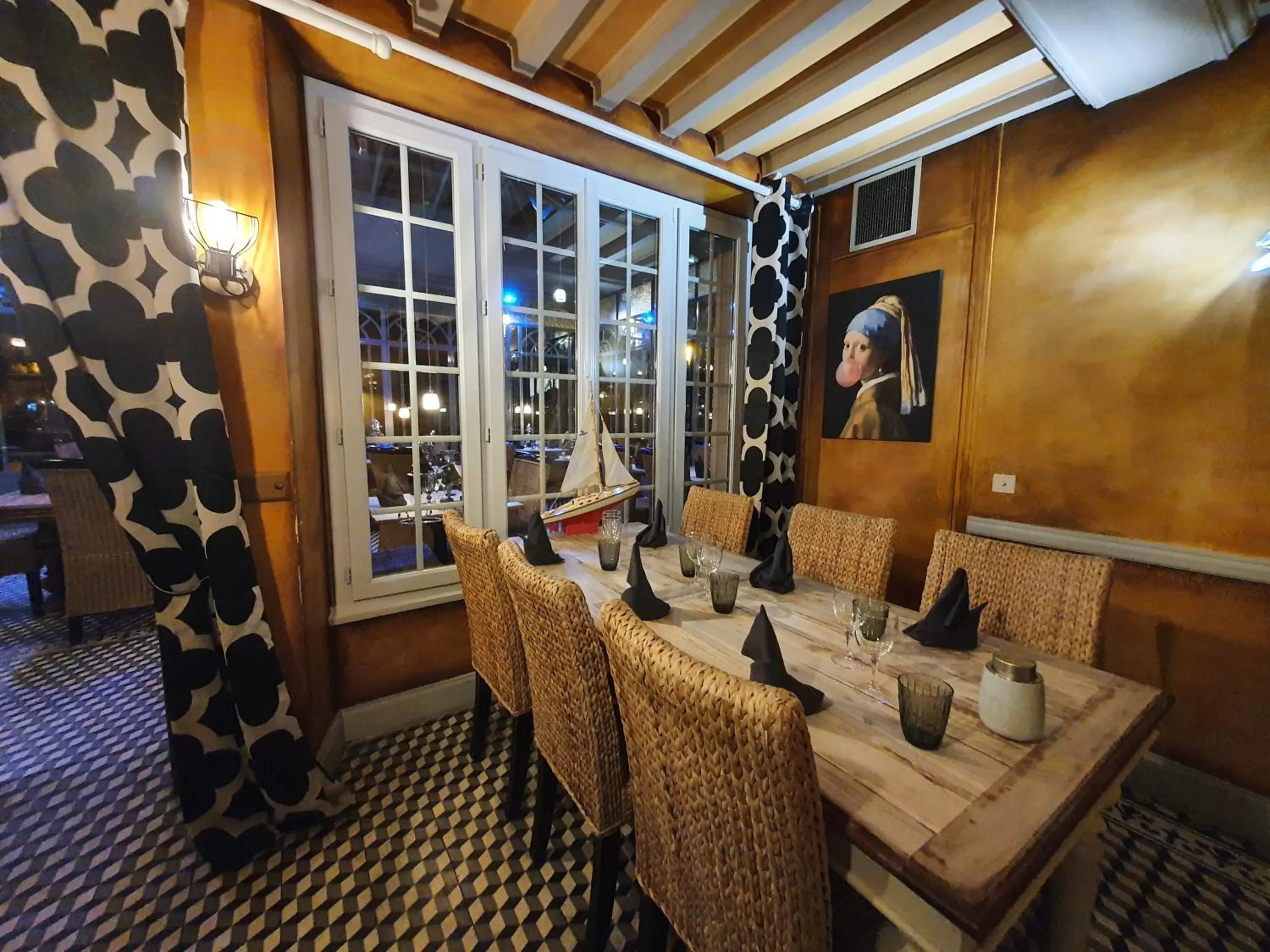 Hotel restaurant La Pêcherie - Le manoir d'à coté - Les 5 ruches -Logis hôtels