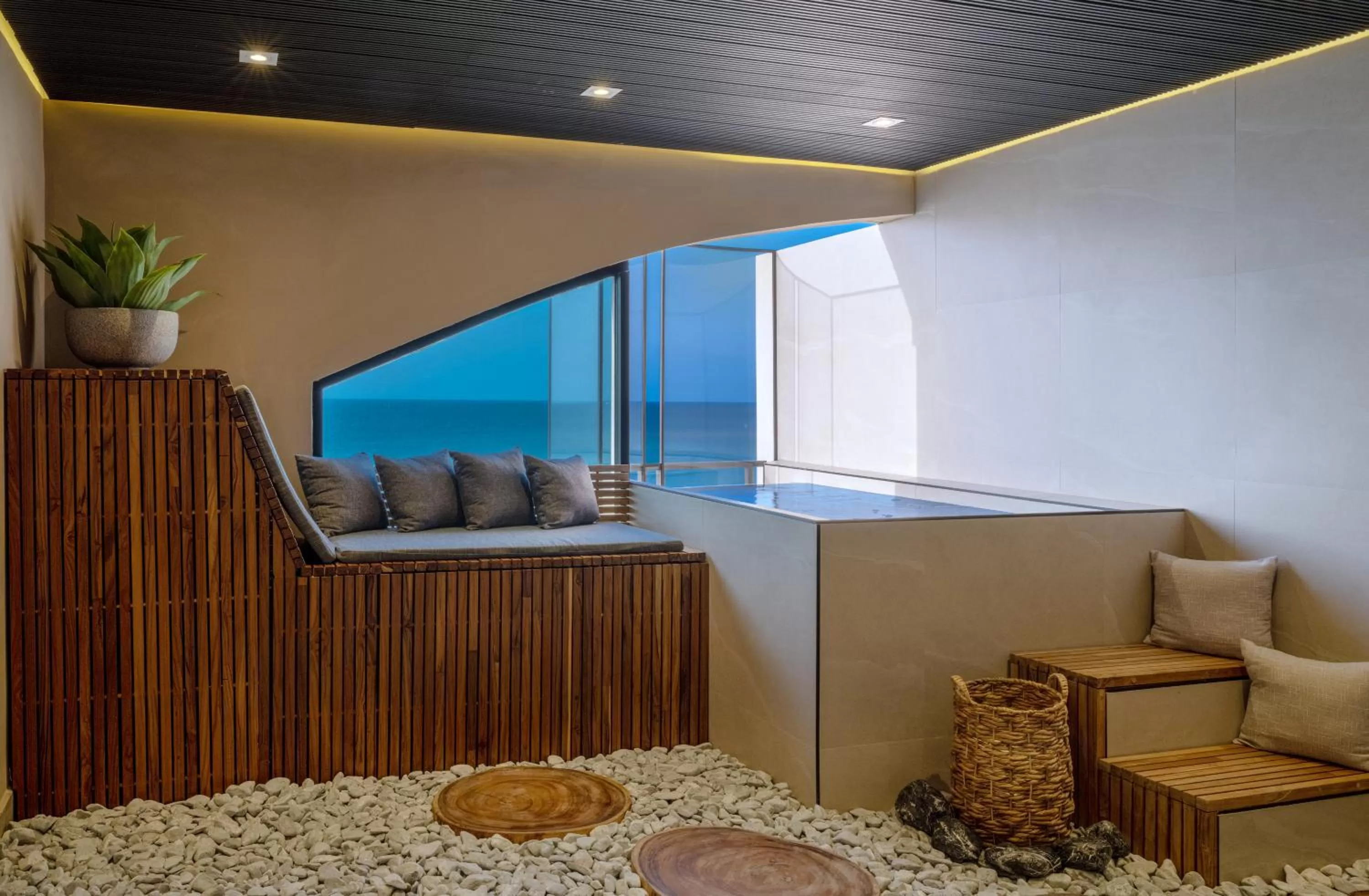 Garden, Seating Area in San Juan Water & Beach Club Hotel