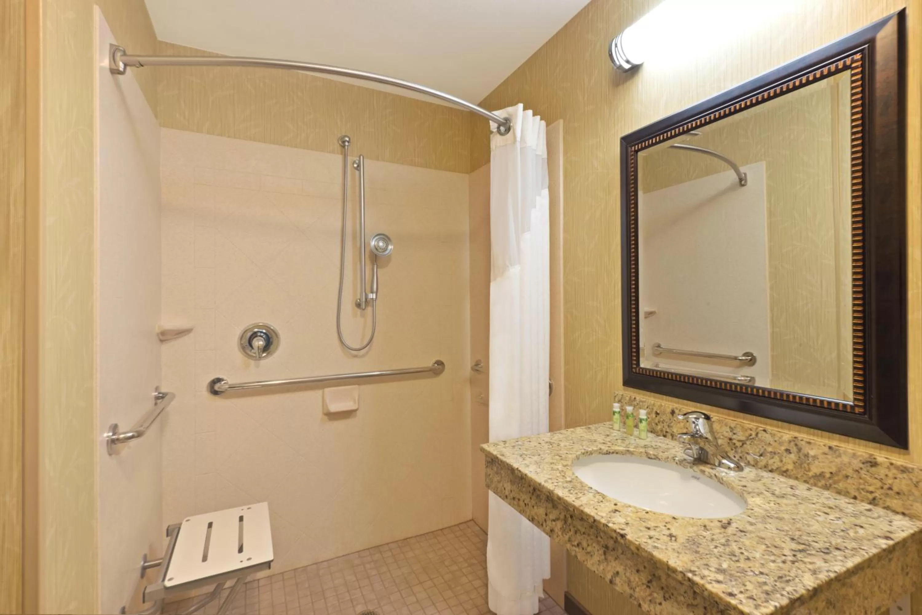 Bathroom in Holiday Inn Express & Suites Richfield by IHG