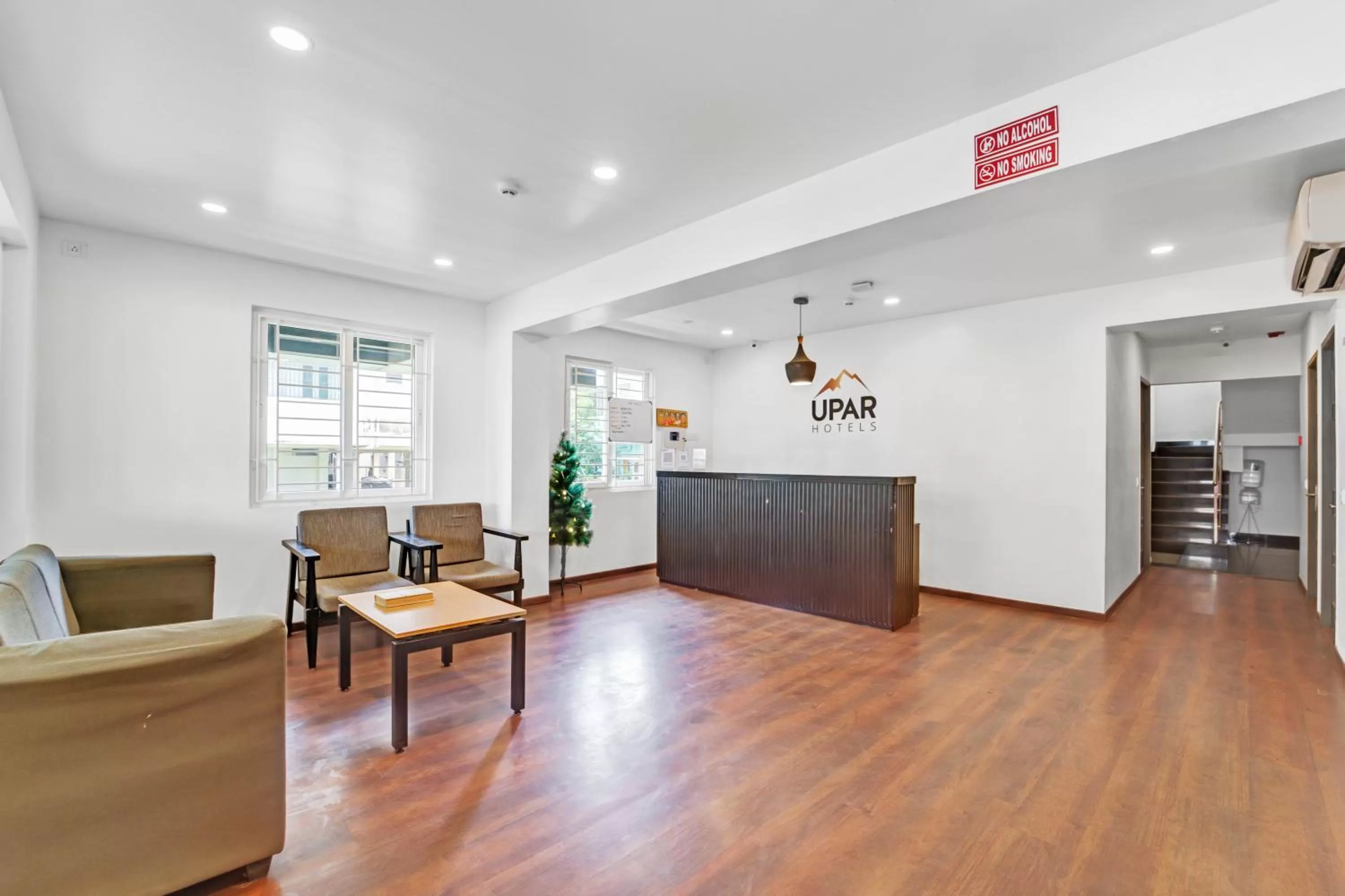 Lobby or reception in UPAR Hotels Thoraipakkam, OMR