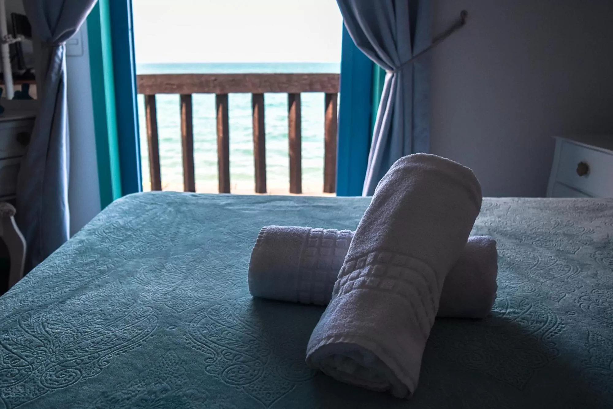 Sea view, Bed in Vila Bela-Emília