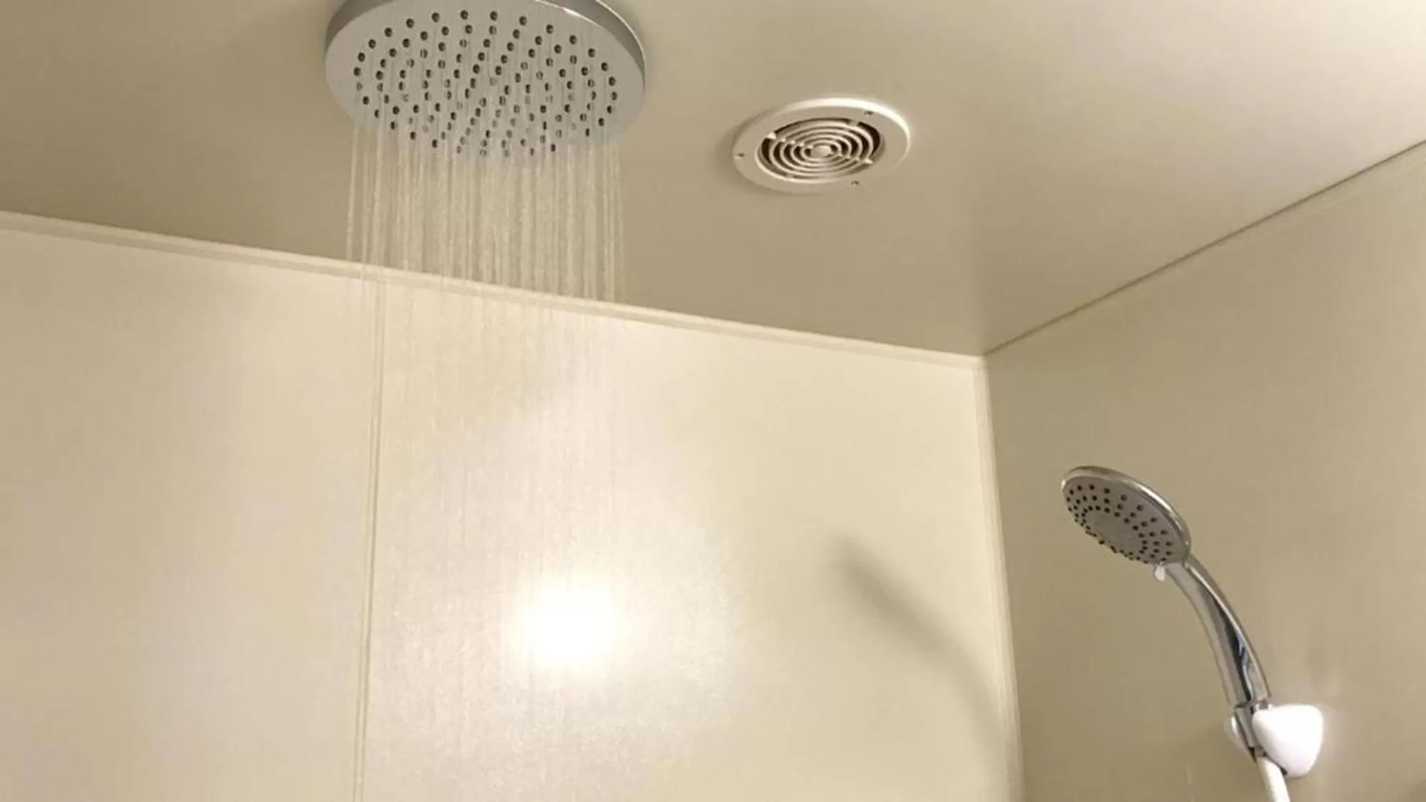 Bathroom in Toyoko Inn Meitetsu Chiryu Ekimae