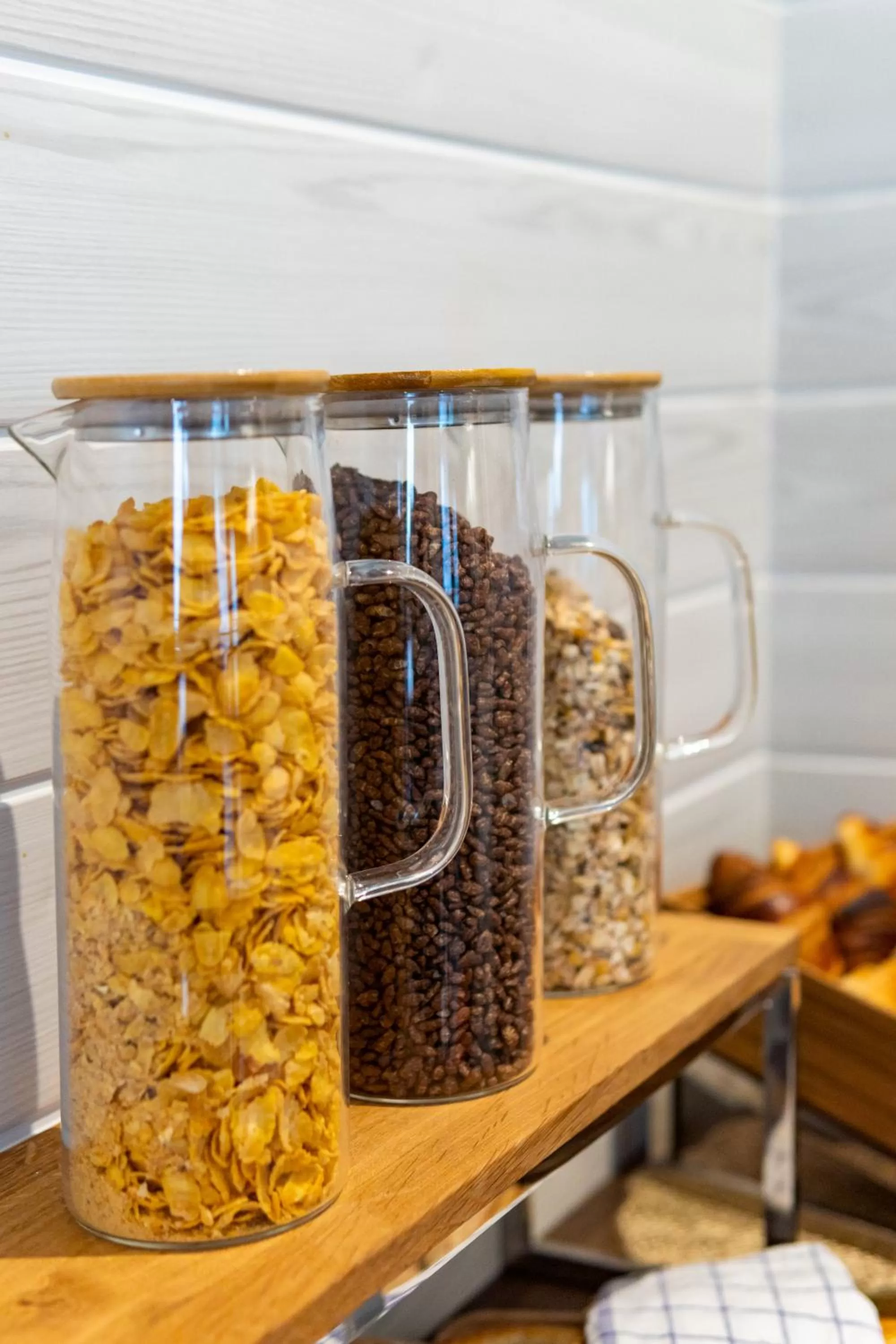 Breakfast in Hotel Lilas Blanc