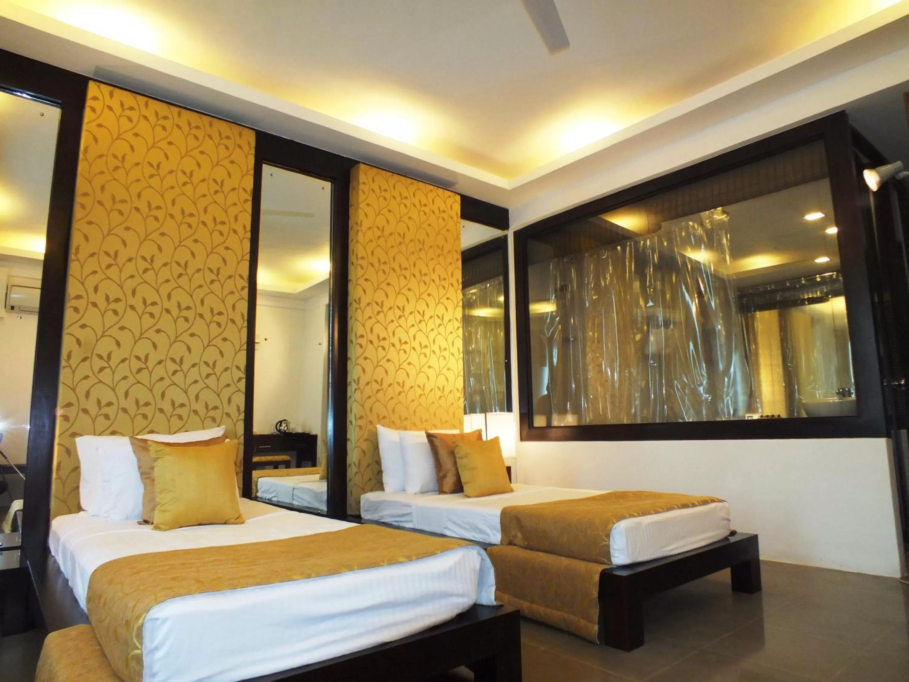 Bedroom, Bed in Kandy The Tourmaline