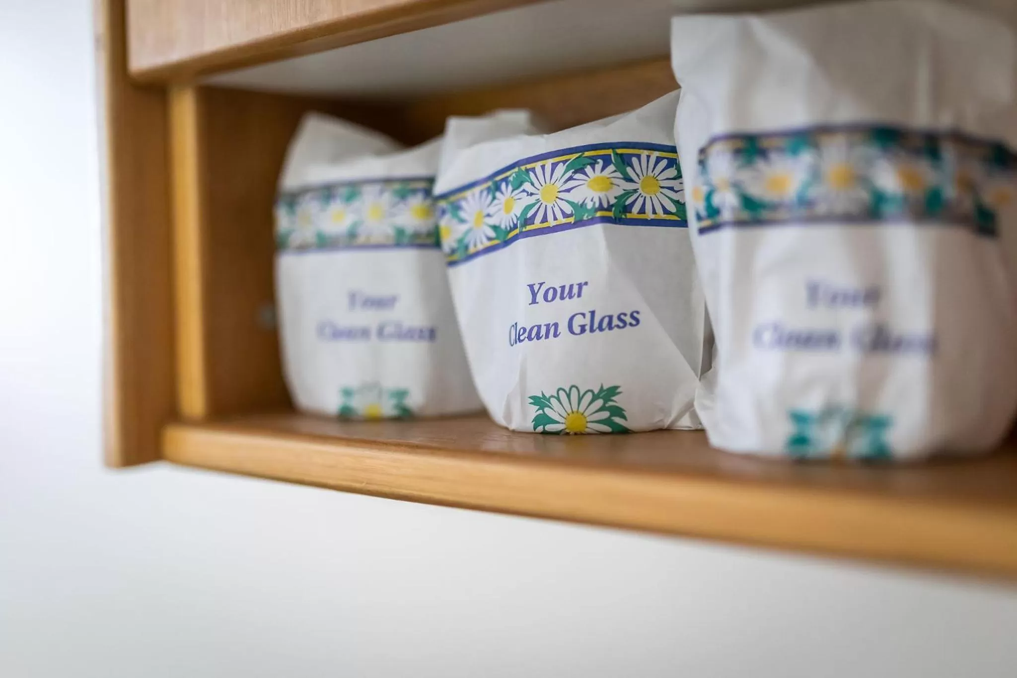 Restaurant/places to eat in Charbonnier Motor Inn