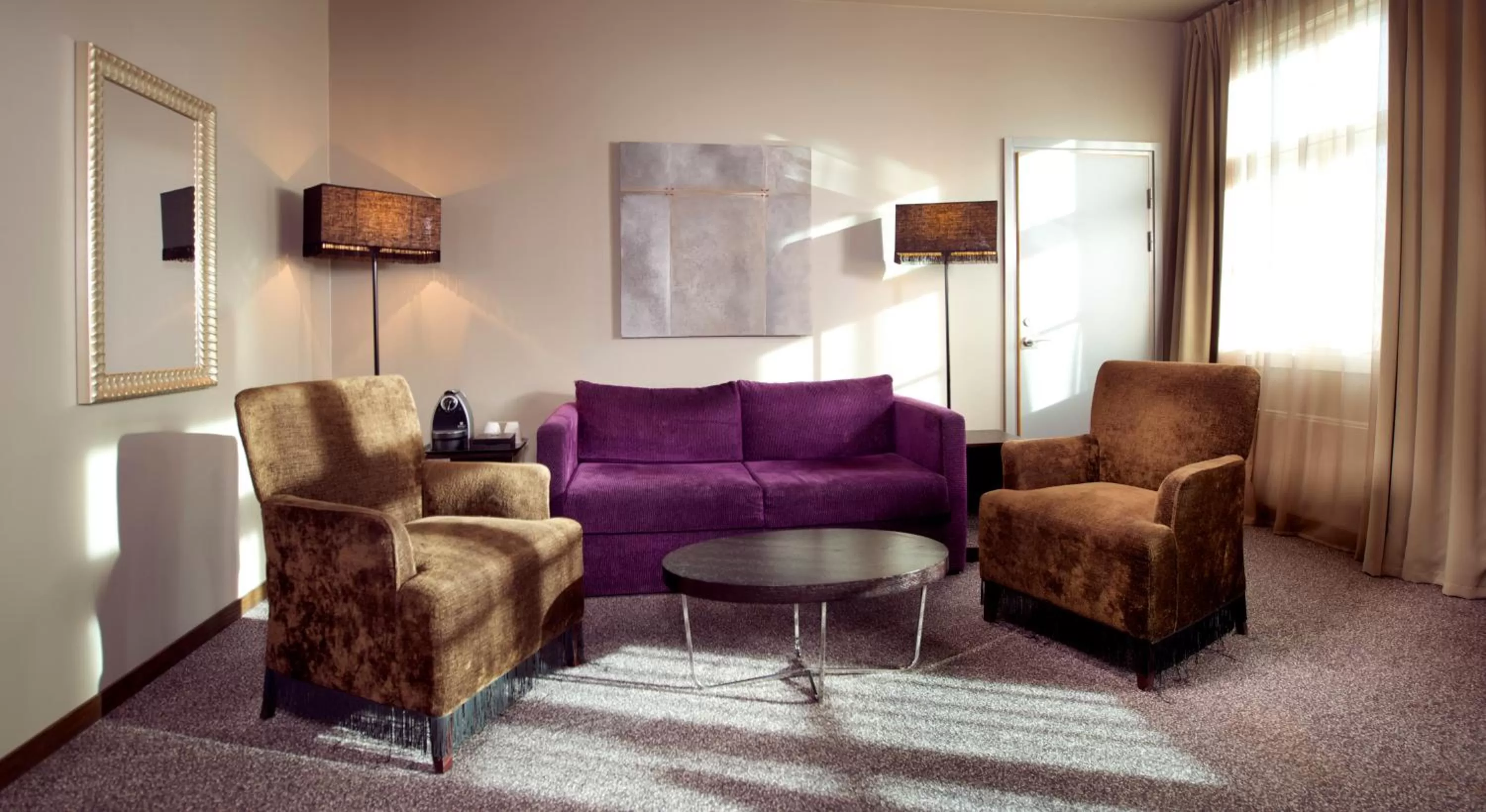 Seating area in Home Hotel Folketeateret