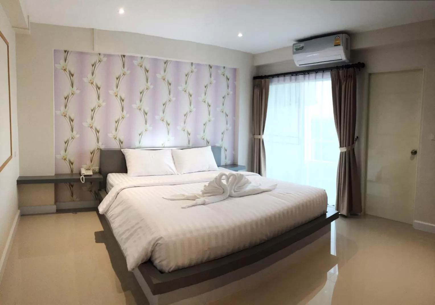 Photo of the whole room, Bed in Nava Grand