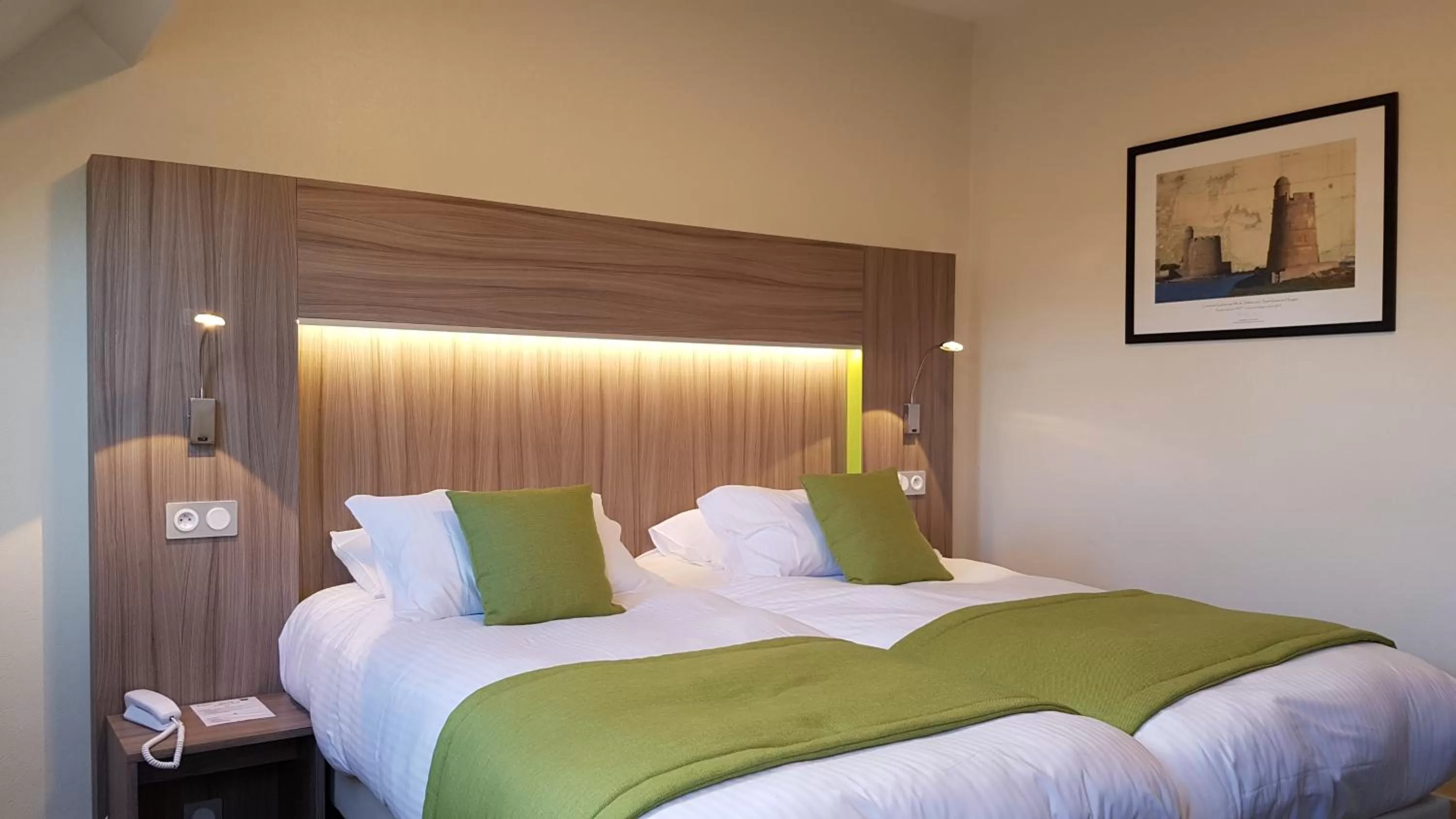 Bed in Hotel Le Cercle