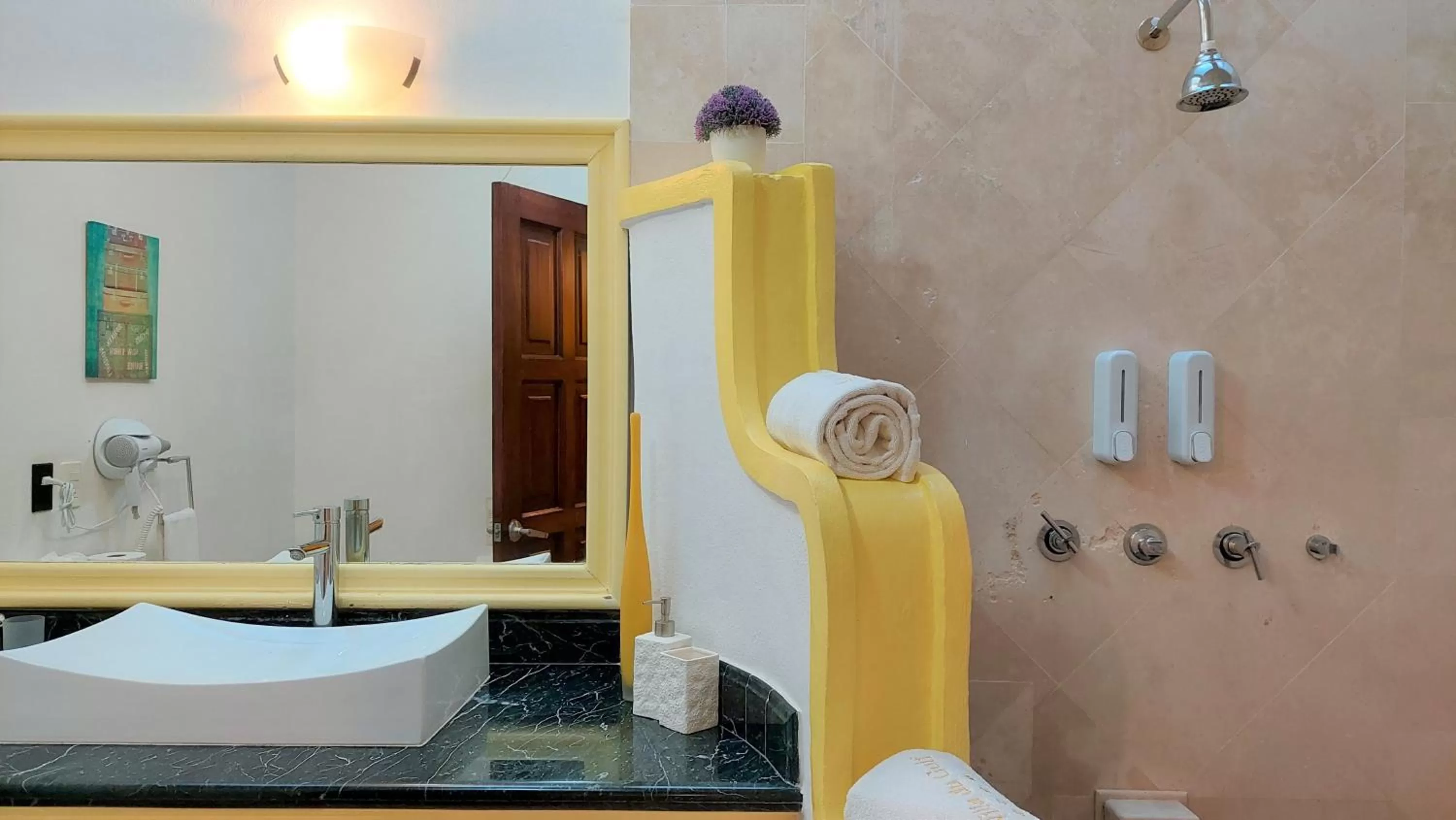 Bathroom in La Villa du Golf à Cancun Hotel Boutique