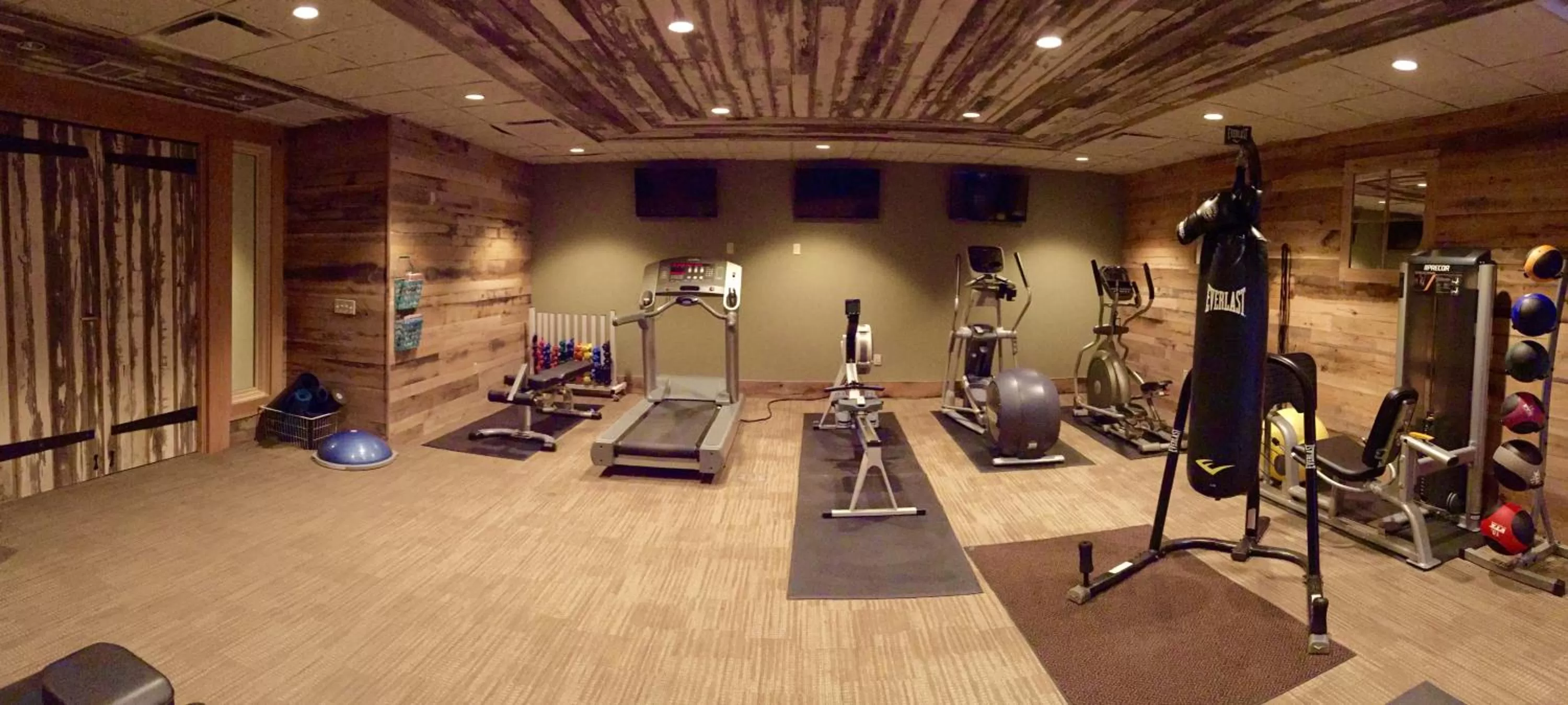 Fitness centre/facilities in Sundance Mountain Resort