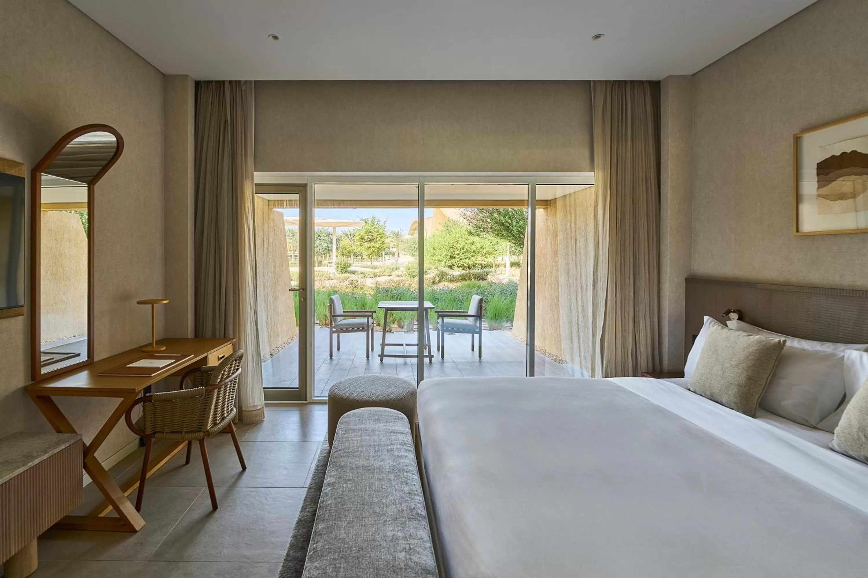 Bedroom, Bed in ERTH Abu Dhabi Hotel