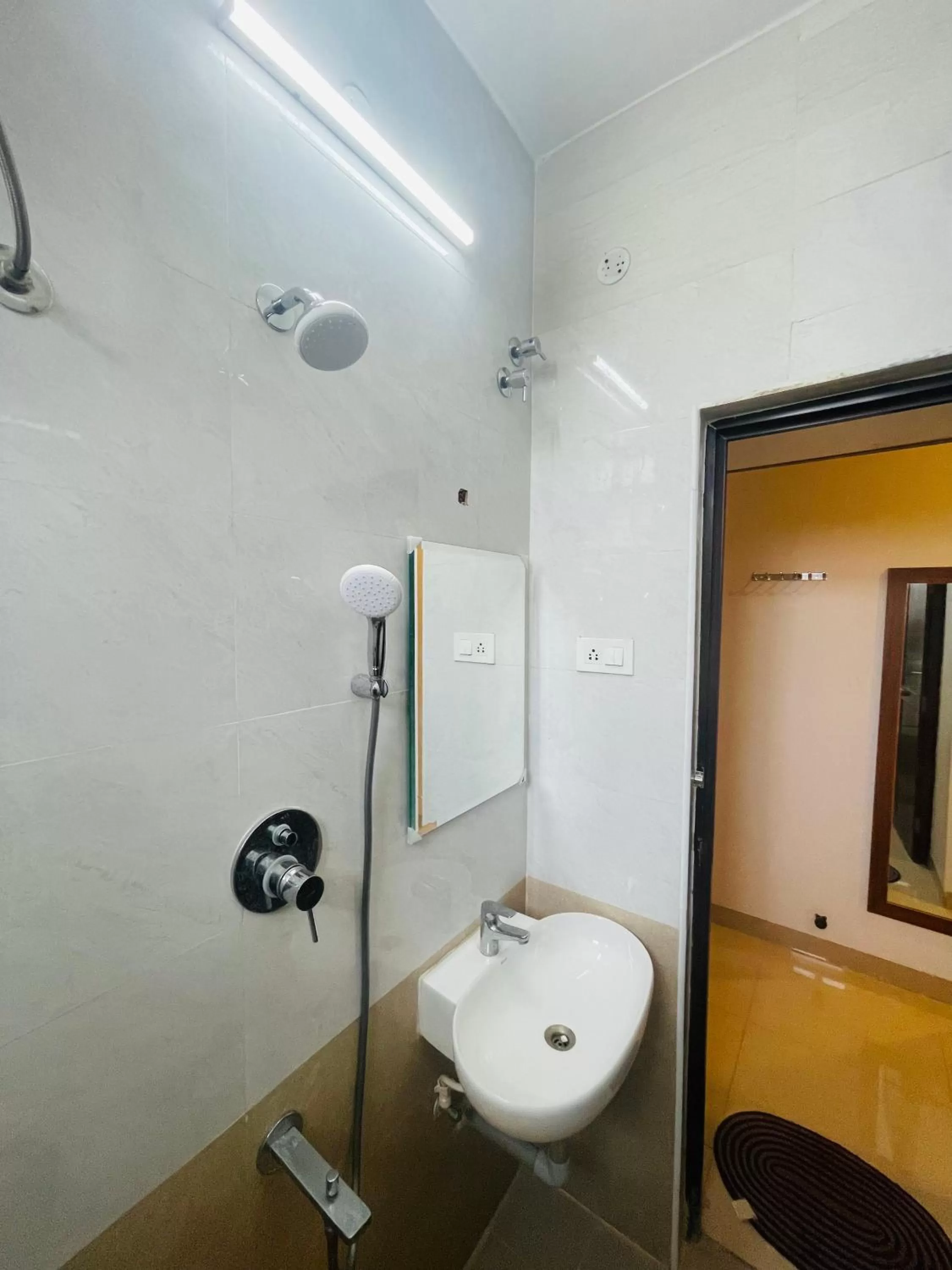 Toilet in MVP Residencies
