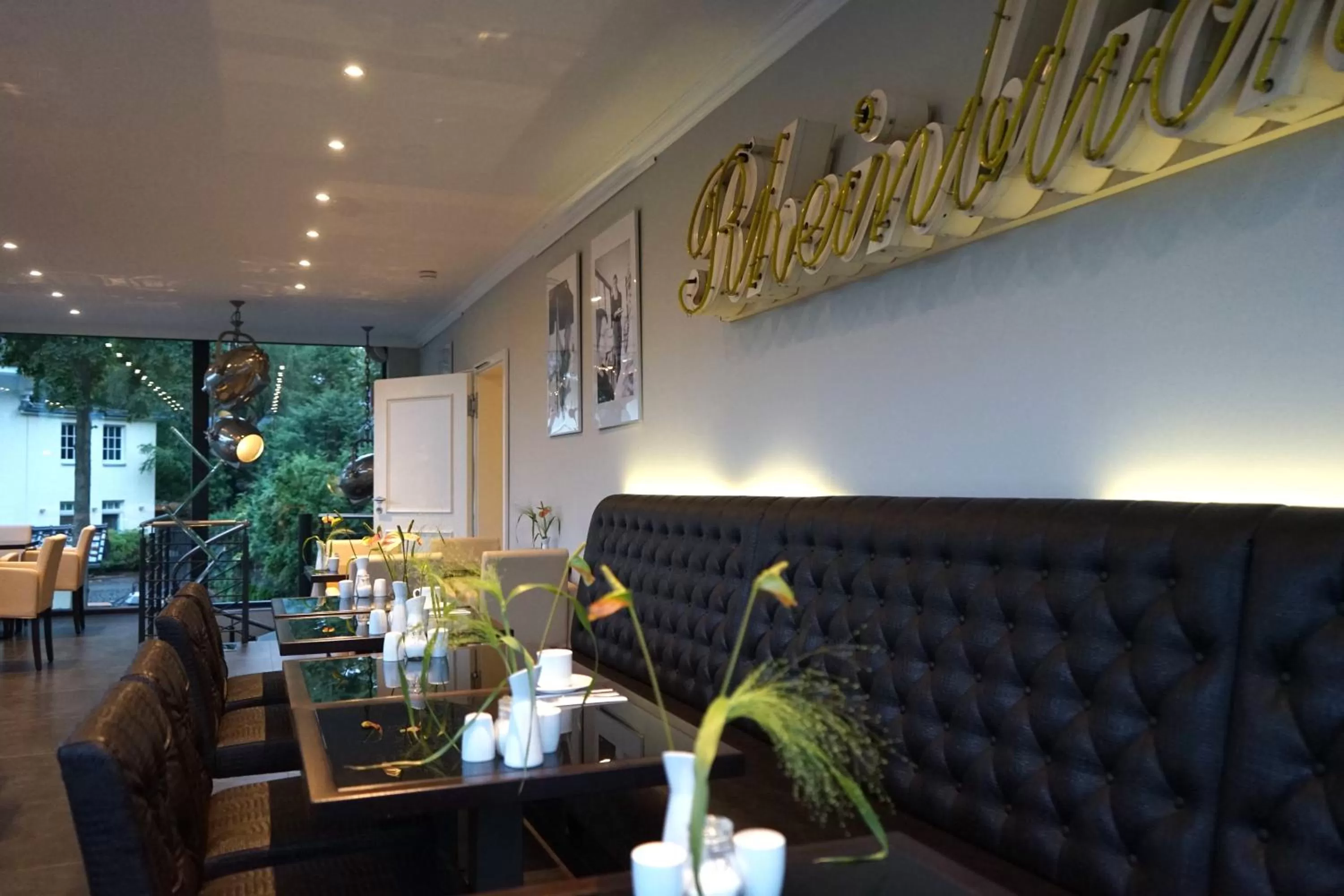 Restaurant/places to eat in Villahotel Rheinblick