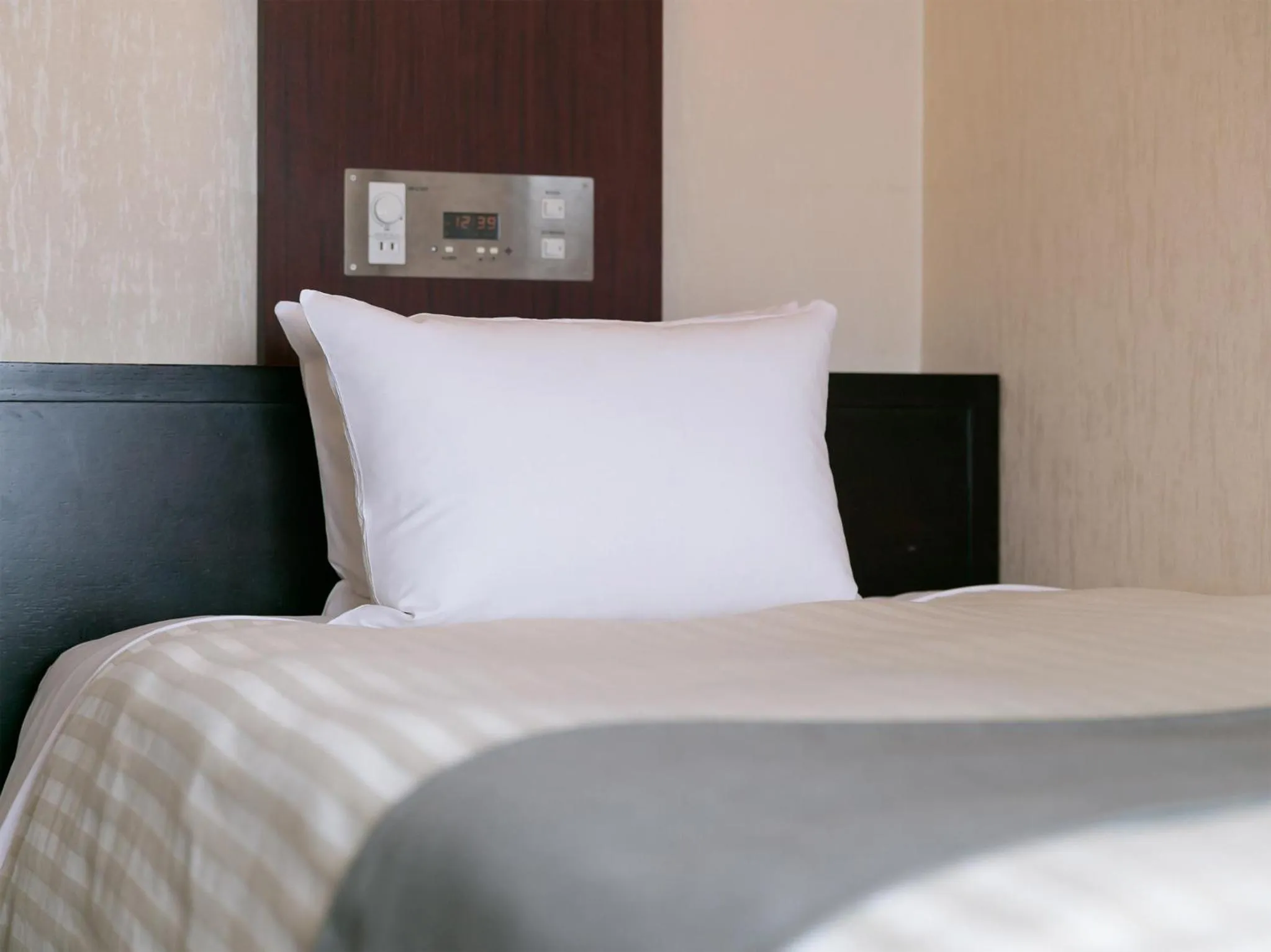 Bed in Nara Royal Hotel