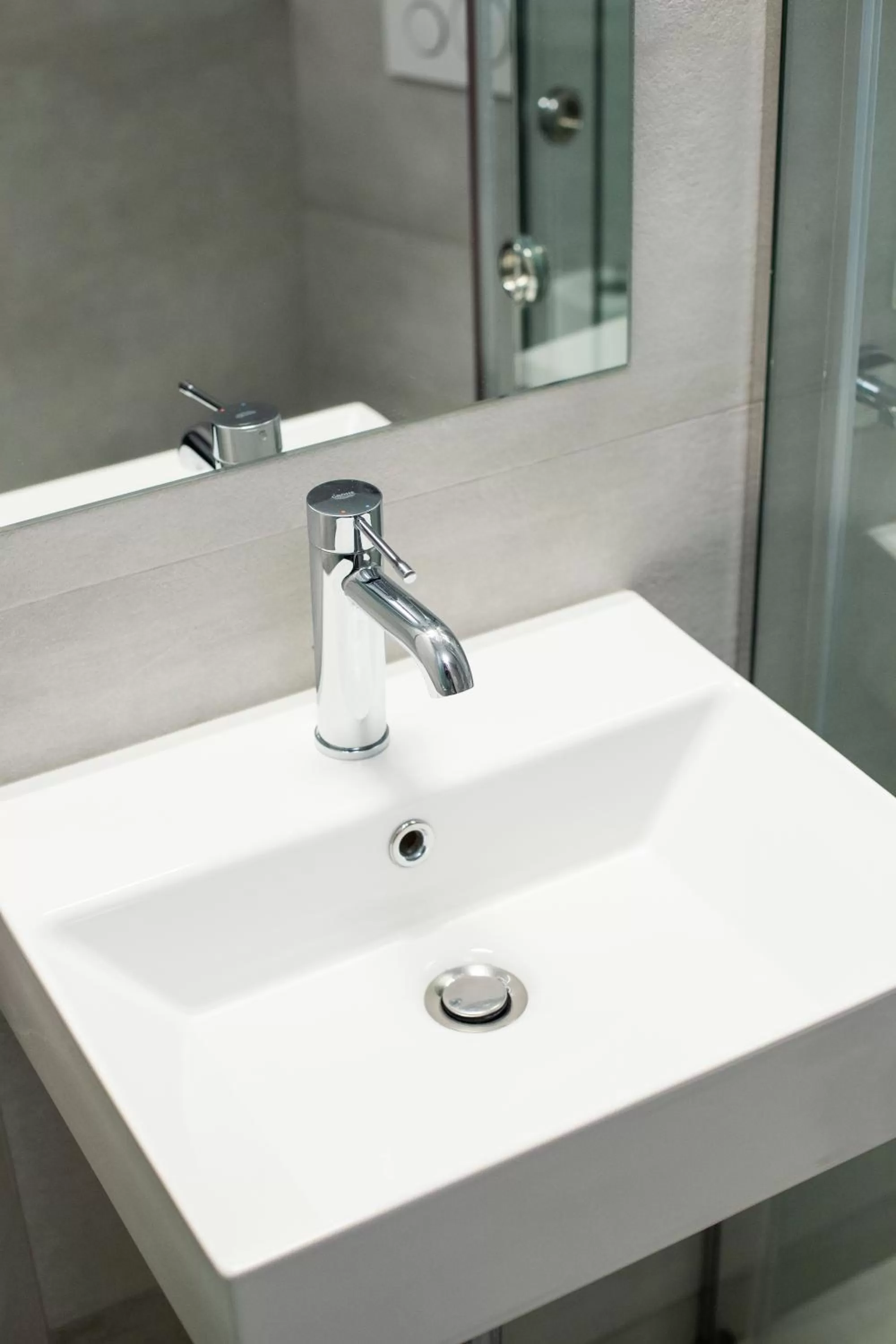 Bathroom in Acropolis View Hotel