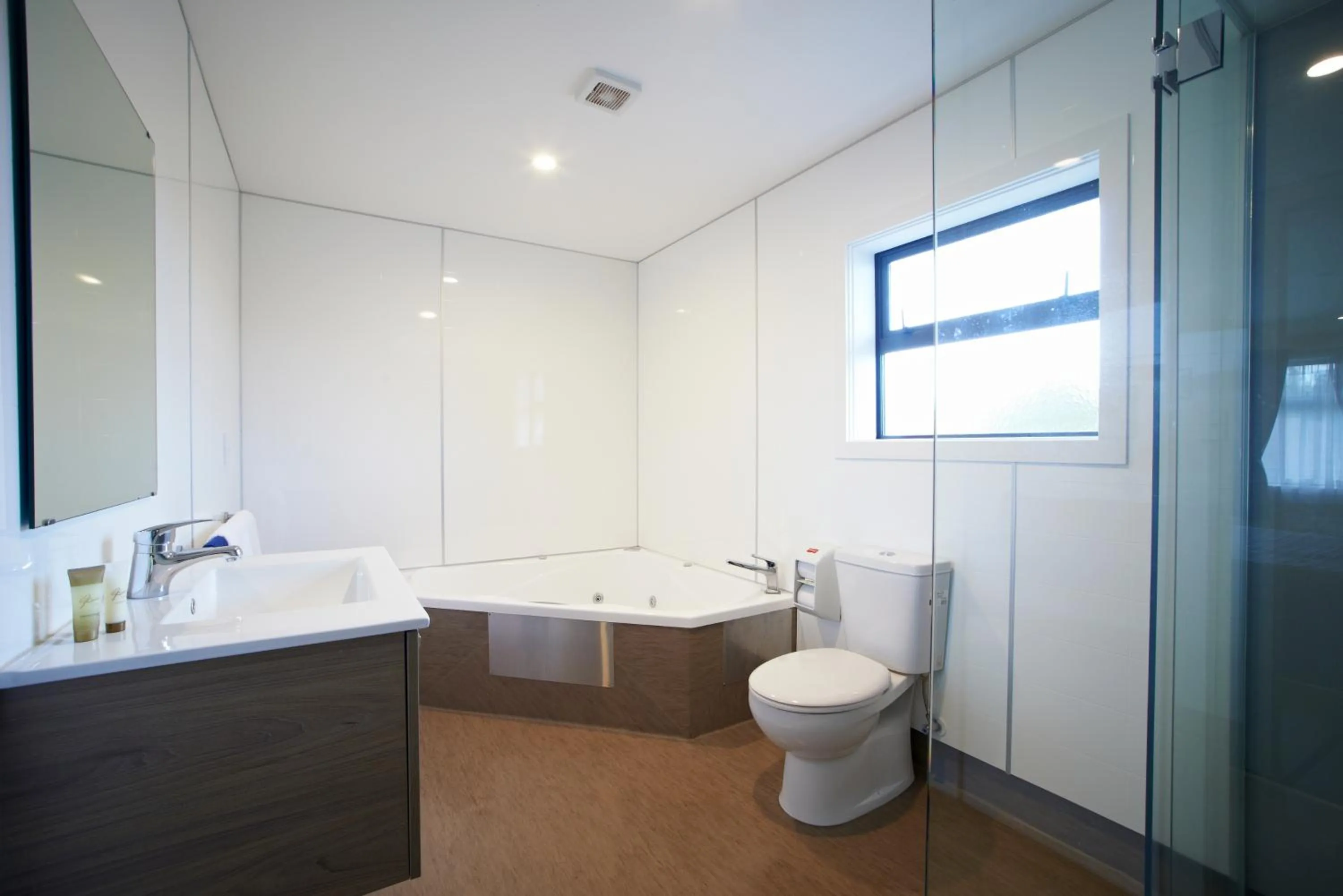 Toilet in Auto Lodge Motel