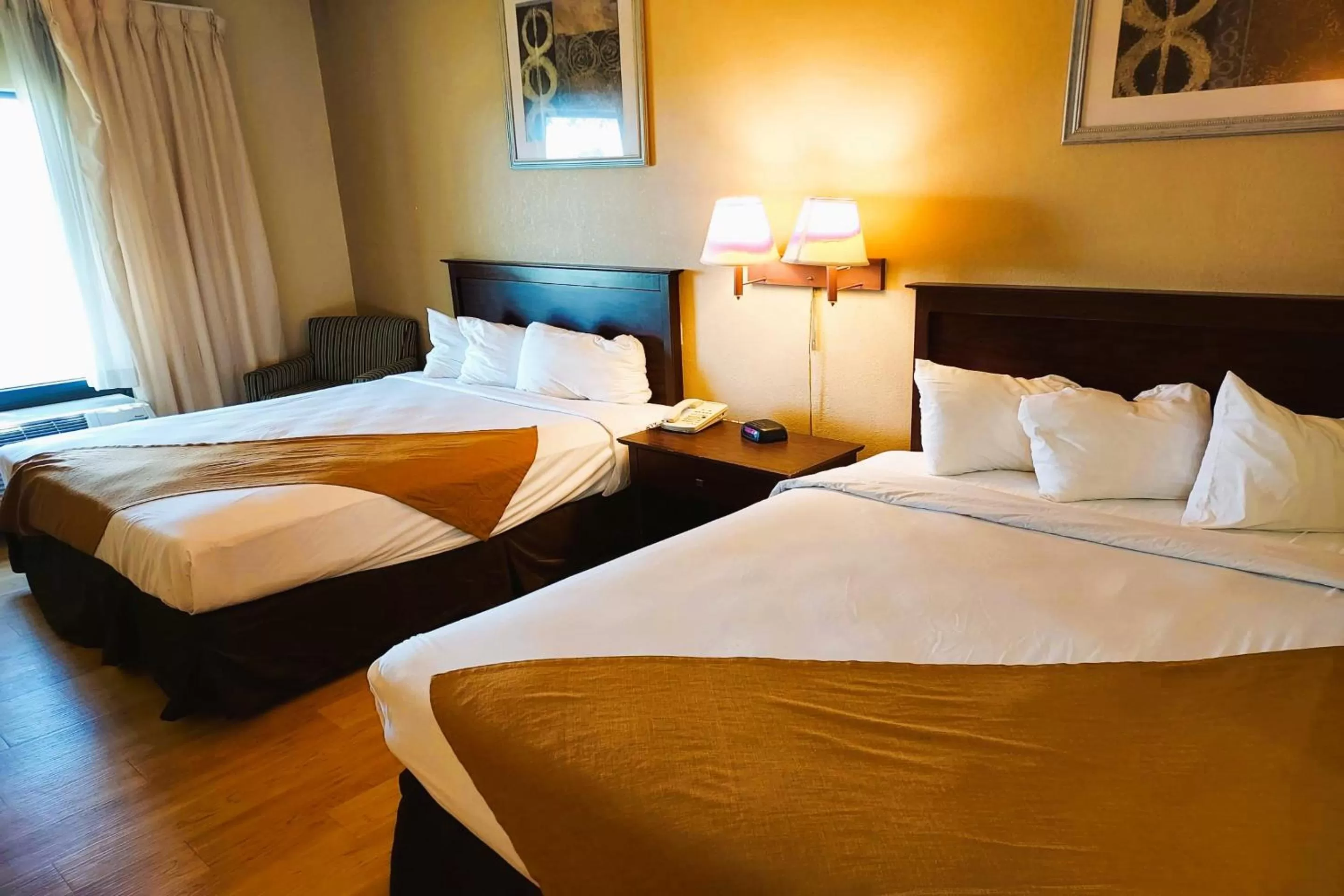 Bedroom, Bed in McPherson Inn By OYO, I-135