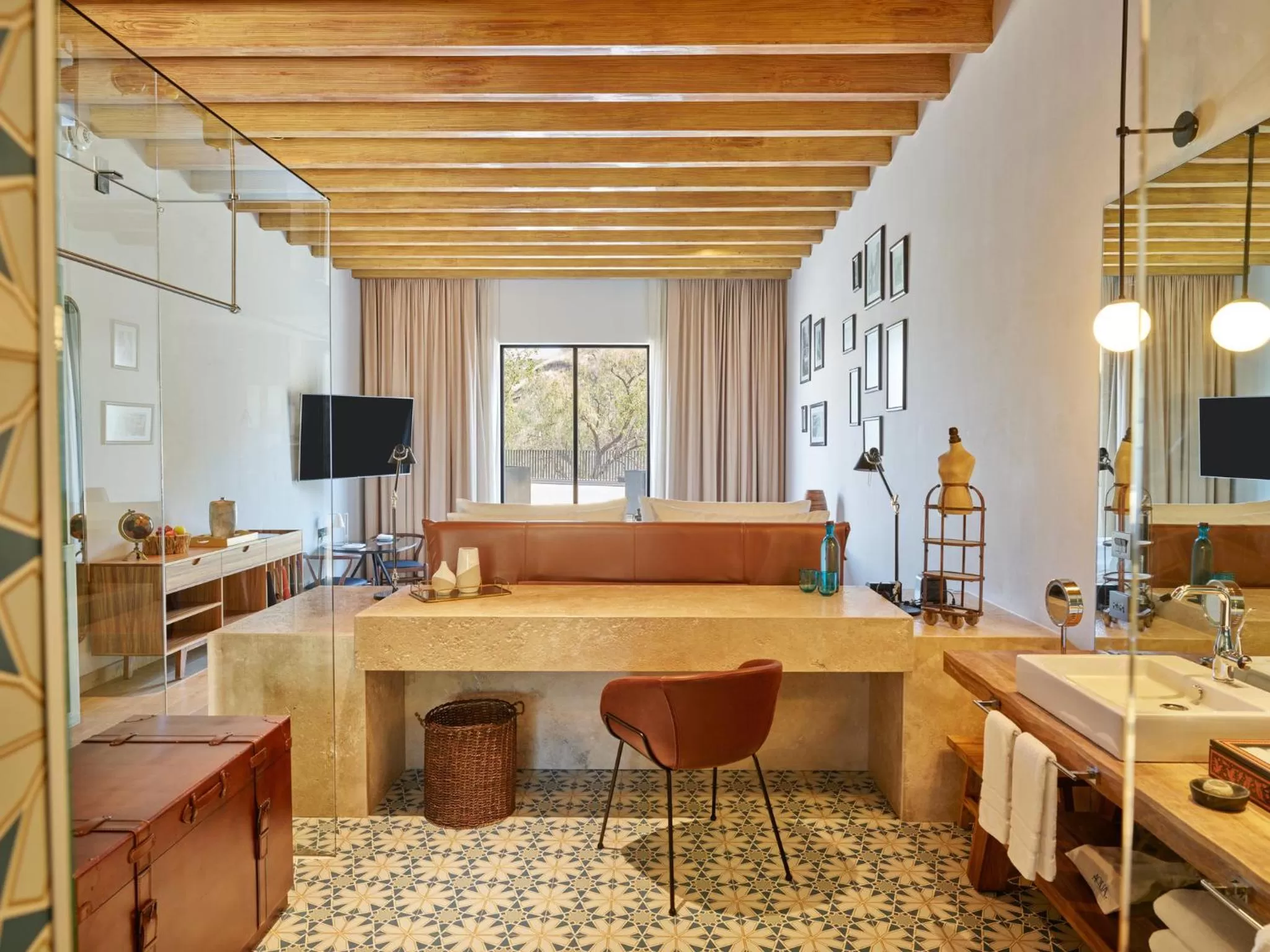 Bedroom in Live Aqua San Miguel de Allende