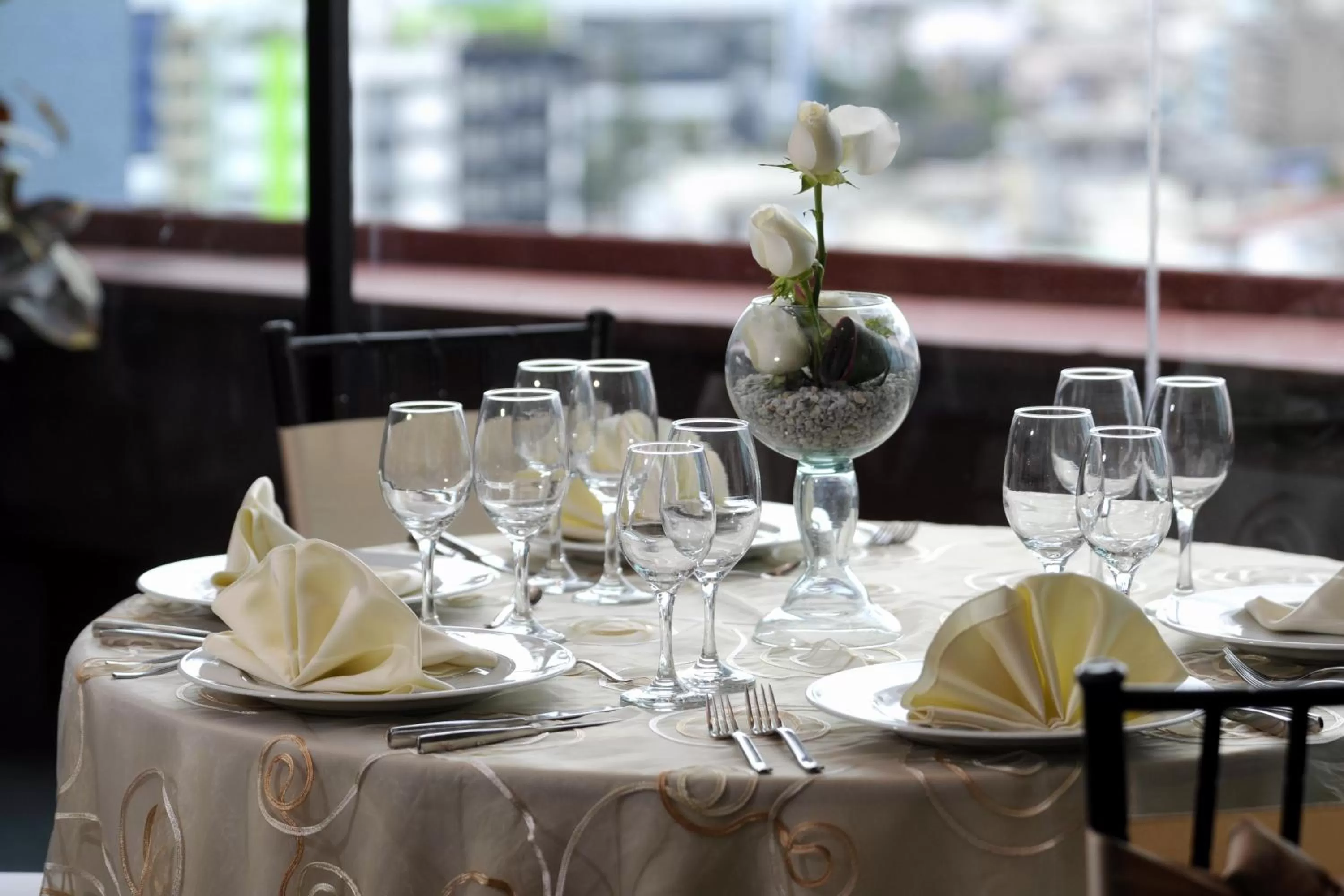 Restaurant/places to eat in Wyndham Garden Quito