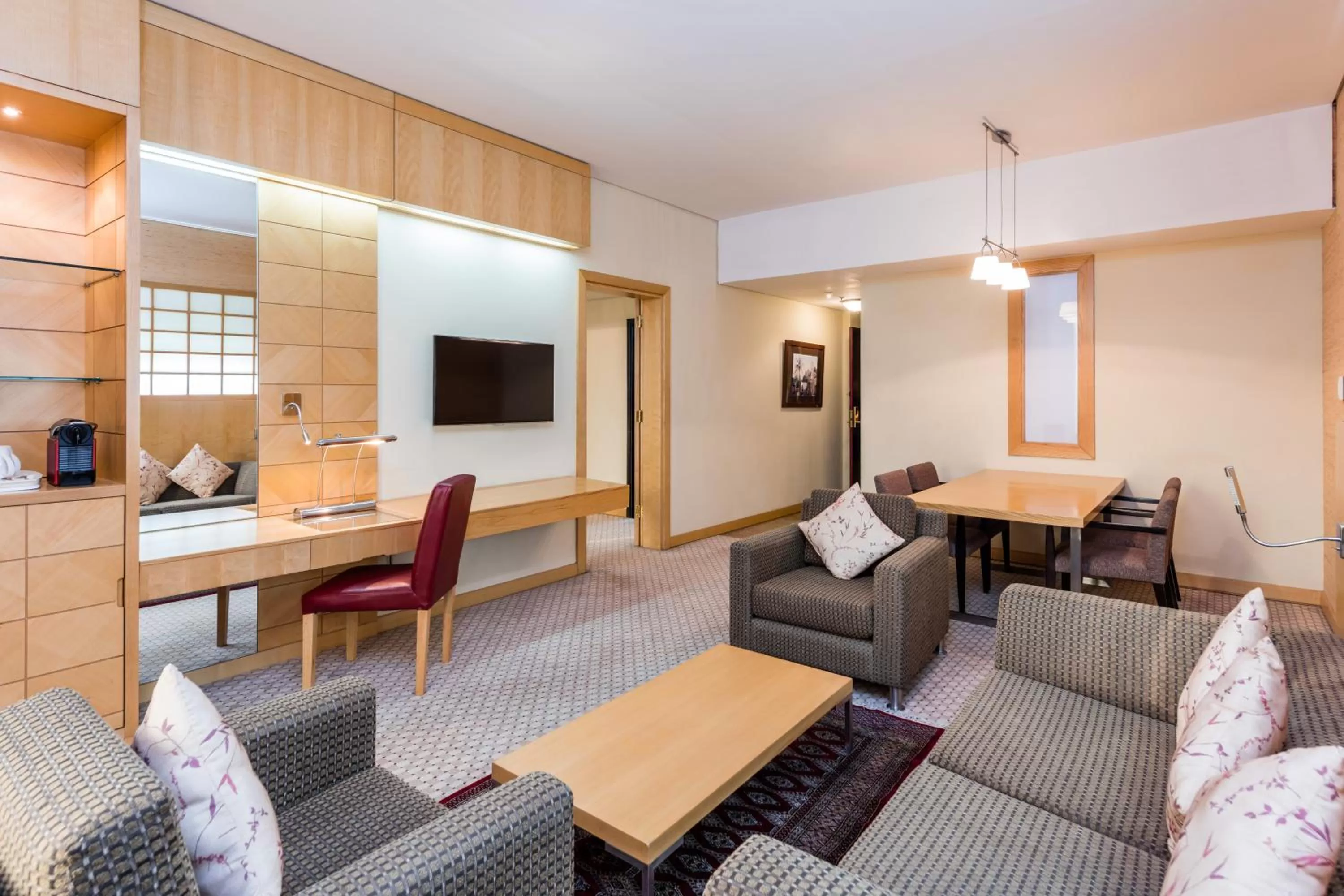 Living room in Radisson Blu Hotel, Doha