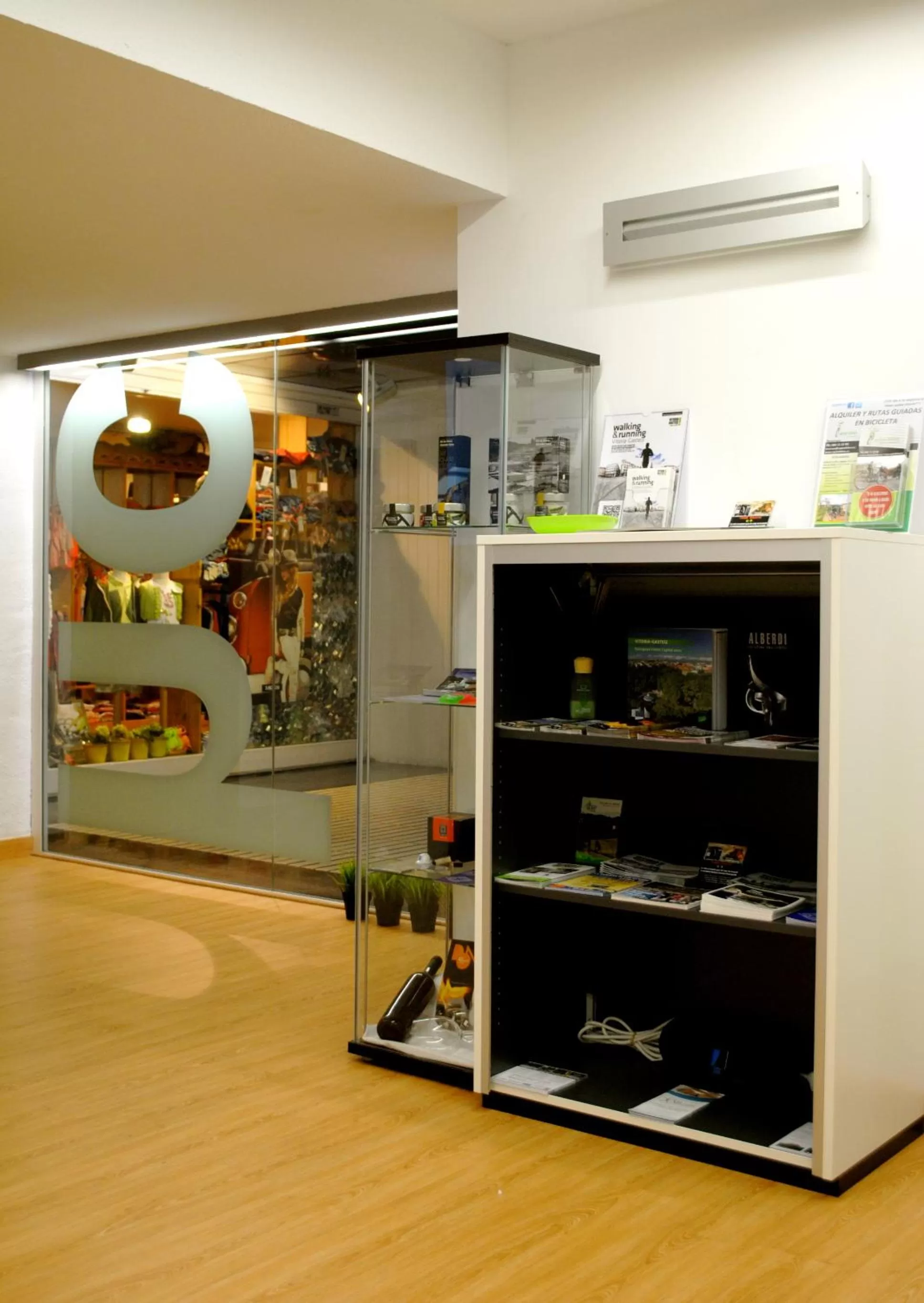 Lobby or reception in Hotel Centro Vitoria AutoCheckIn